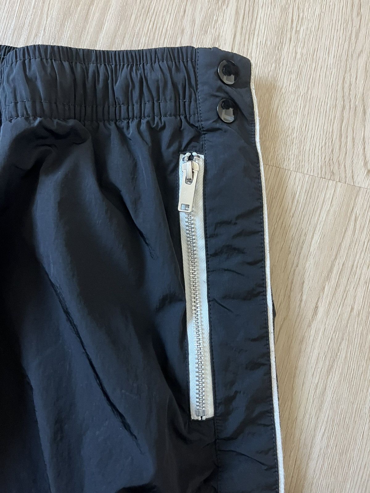 Nike Nike Nylon Track Pants Size US 34 / EU 50 - 2 Thumbnail