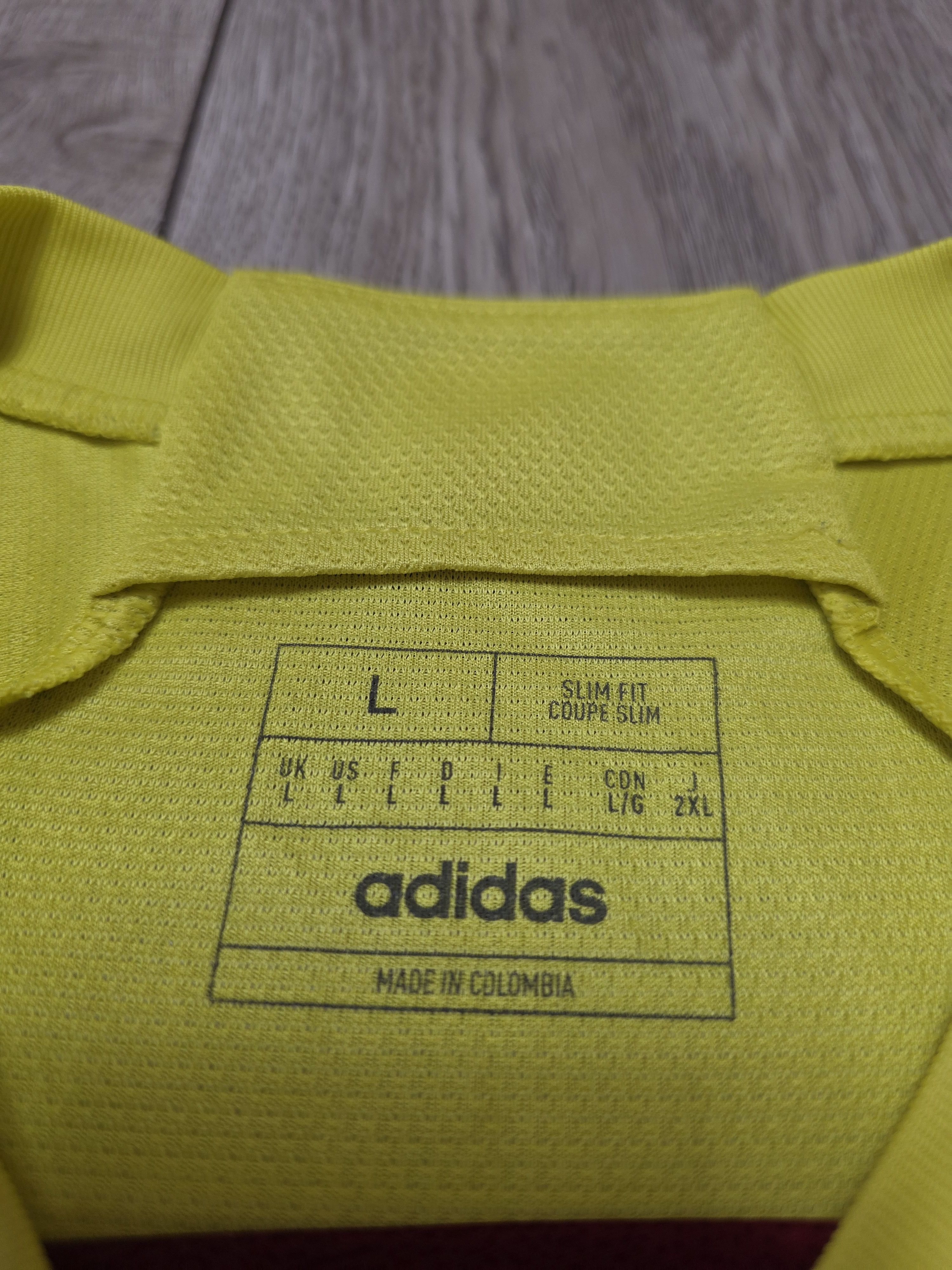 Adidas COLOMBIA 2022 2023 HOME FOOTBALL SHIRT SOCCER JERSEY Size US L / EU 52-54 / 3 - 6 Thumbnail
