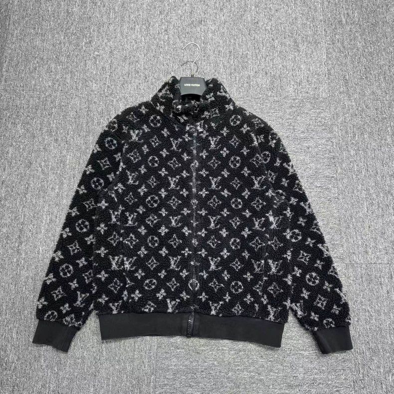 Louis Vuitton Louis Vuitton Black presbyopic teddy jacket 2501-Nextarrow Size US S / EU 44-46 / 1 - 1 Thumbnail