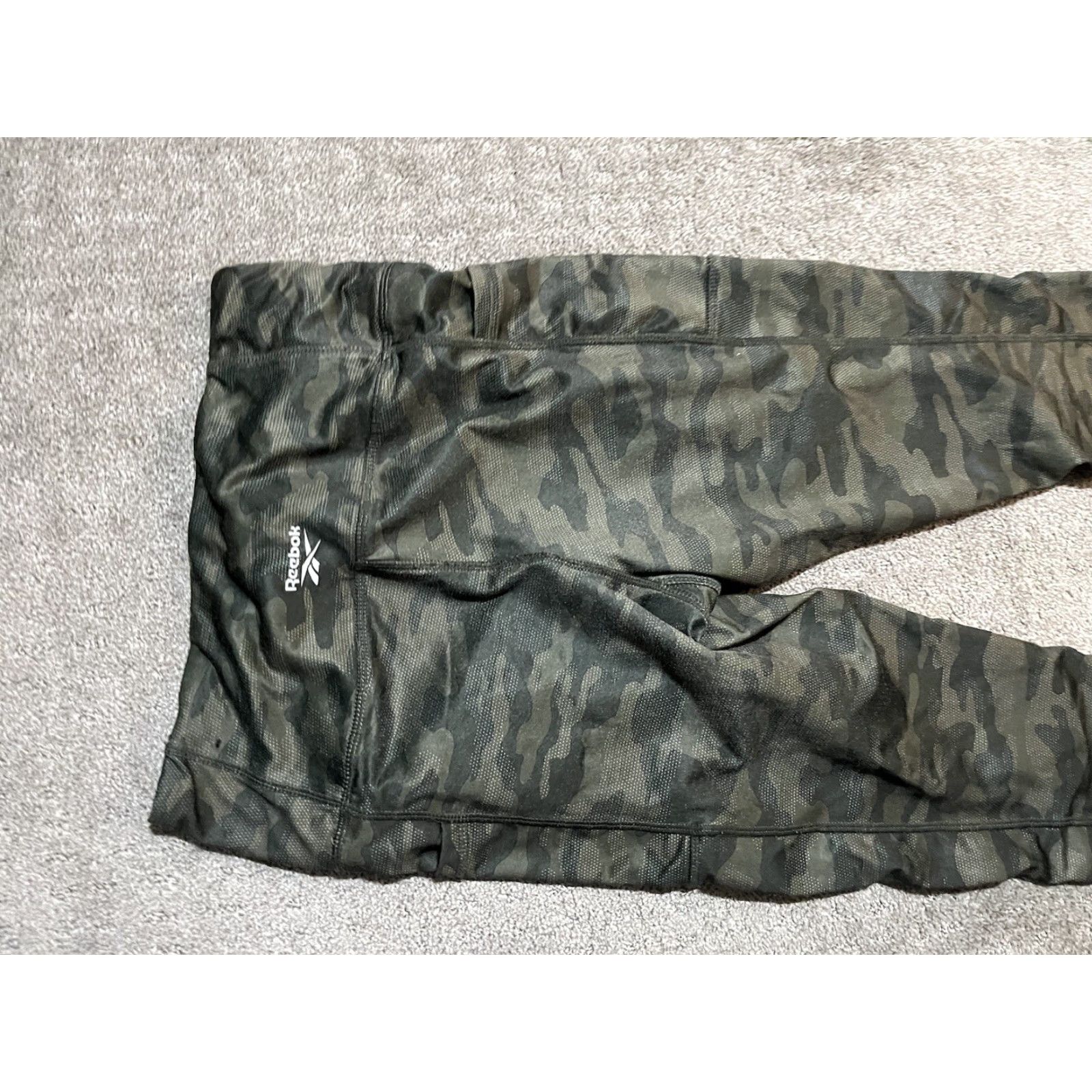 Reebok VINTAGE Reebok Women's Green Camo Leggings Size S High Rise Skinny Leg No Pockets Size 28" / US 6 / IT 42 - 4 Thumbnail