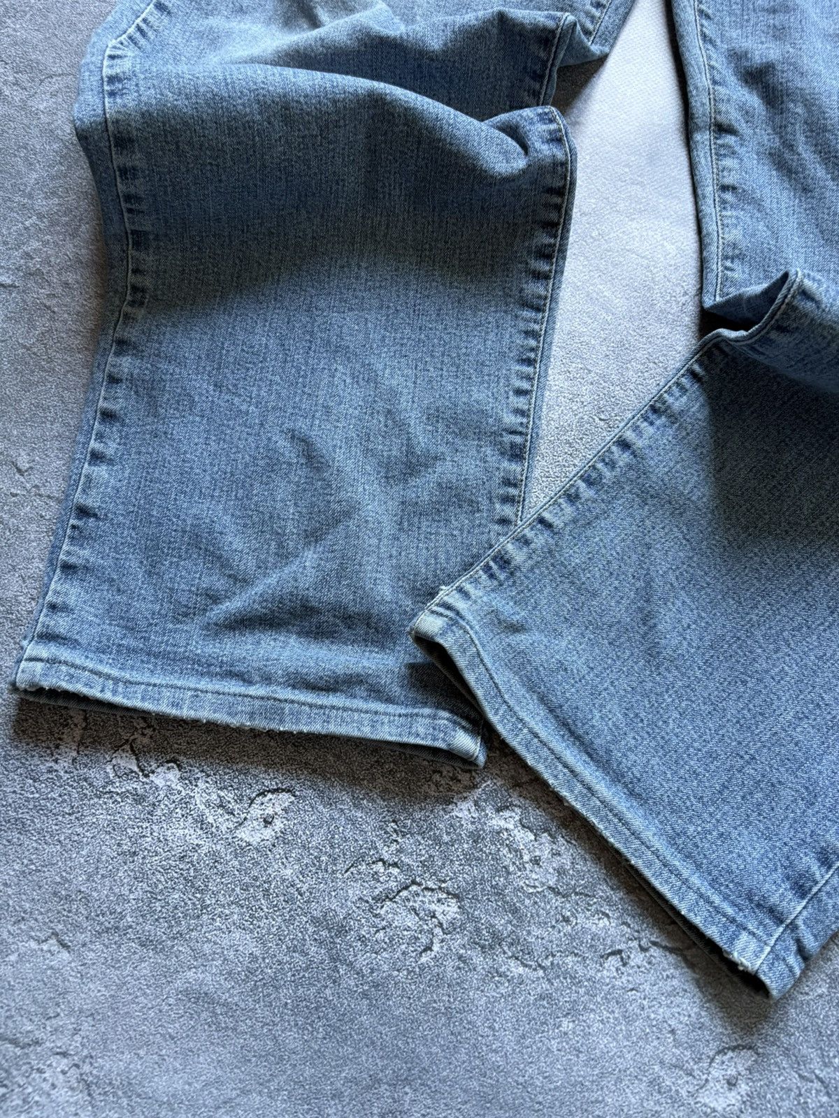 Armani Vintage 90s Armani Jeans Metal Logo Denim Jeans Size 32 Size US 32 / EU 48 - 6 Thumbnail