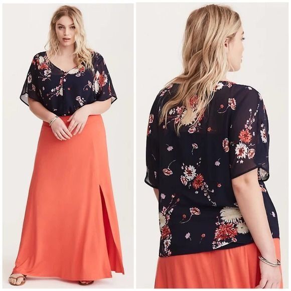 Torrid Torrid 0 Blue Floral Sheer Top V Neck 12 L Dainty Flowers Bu Size L / US 10 / IT 46 - 2 Thumbnail