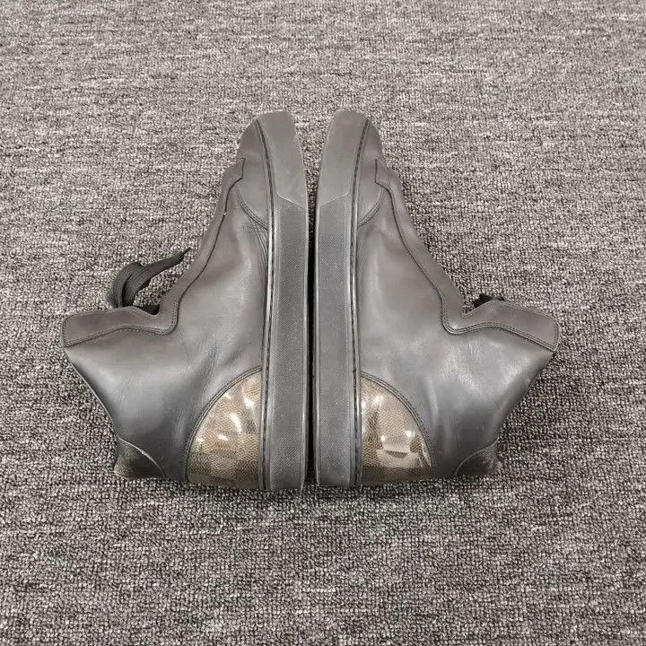 Louis Vuitton Louis Vuitton Stylish Gray High-Top Sneakers -2508 Size US 8 / EU 41 - 2 Thumbnail