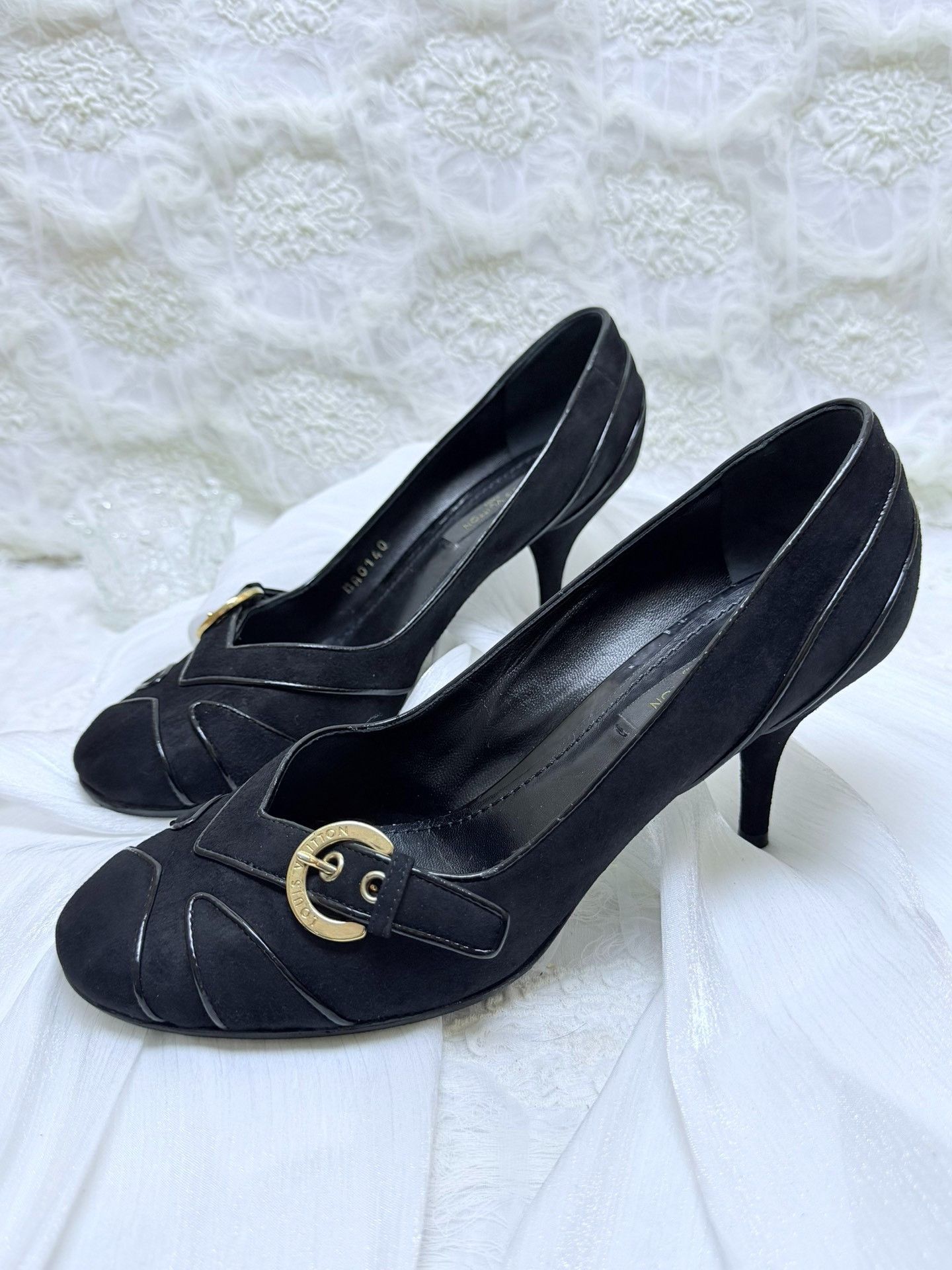 Louis Vuitton Louis Vuitton Lowtop Sneakers us_6-5 Women Size US 6.5 / IT 36.5 - 1 Thumbnail