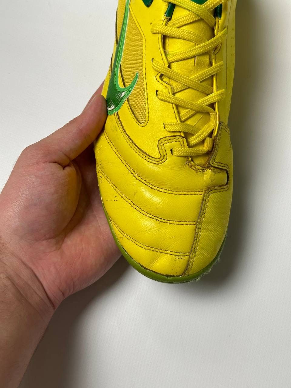 Nike Vintage Brazil Nike Elastico Pro Mens low top sneakers Y2K Size US 9 / EU 42 - 7 Thumbnail