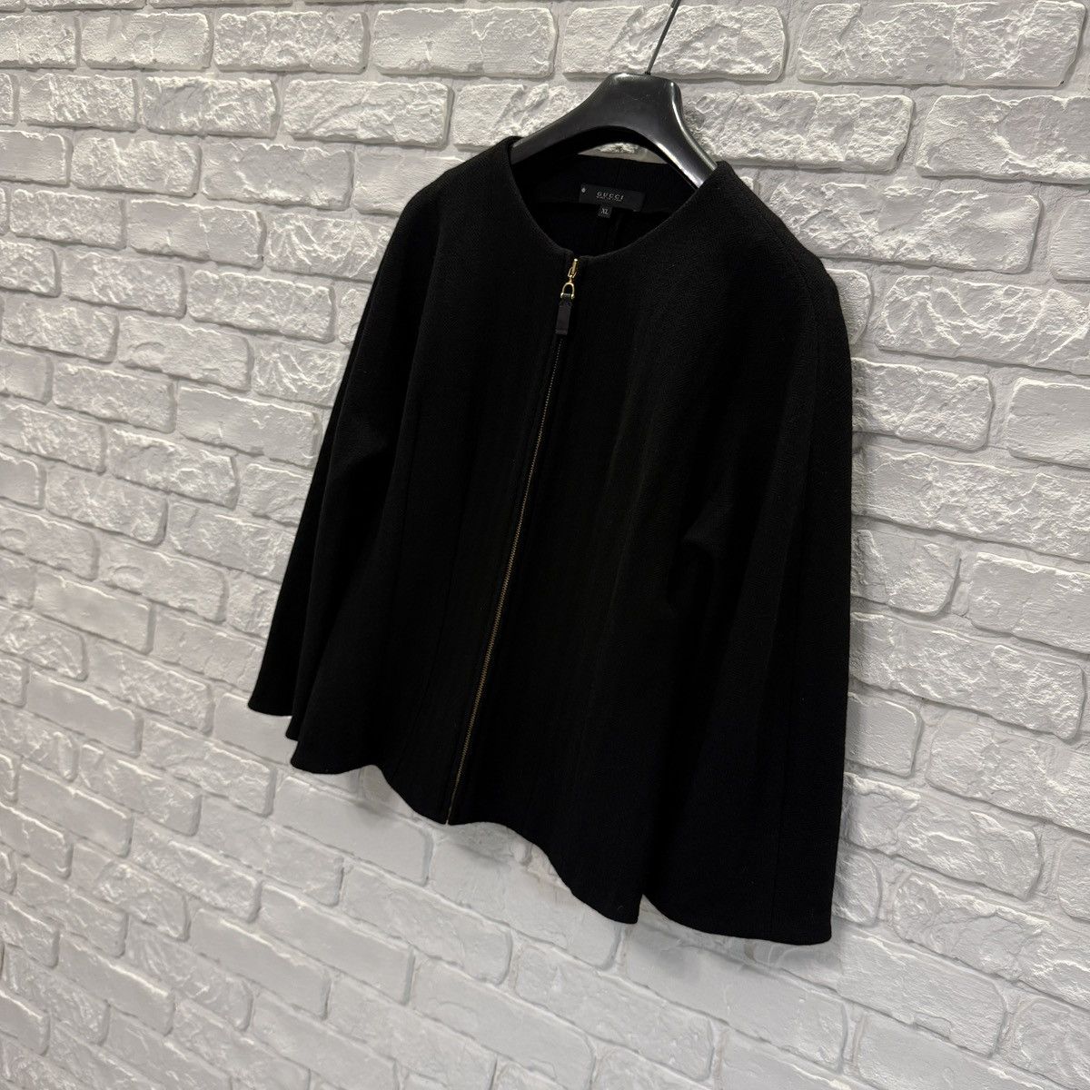 Gucci Rare Women’s Bomber Jacket Gucci 100 % Lana Wool XL Size XL / US 12-14 / IT 48-50 - 3 Thumbnail
