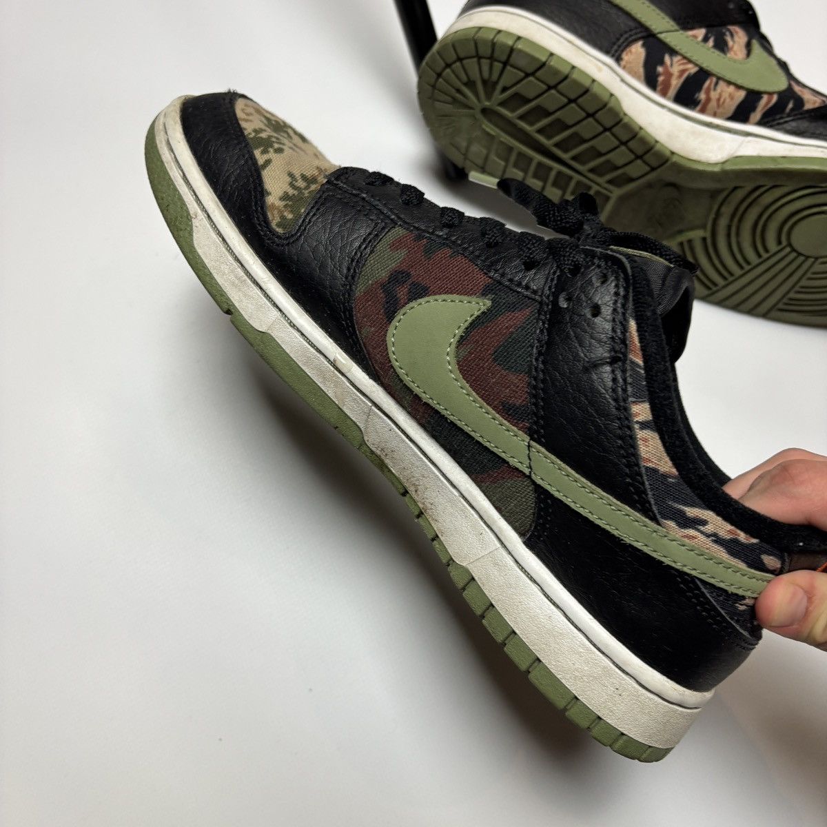 Nike nike dunk low black camo 9.5 us Size US 9.5 / EU 42-43 - 7 Thumbnail