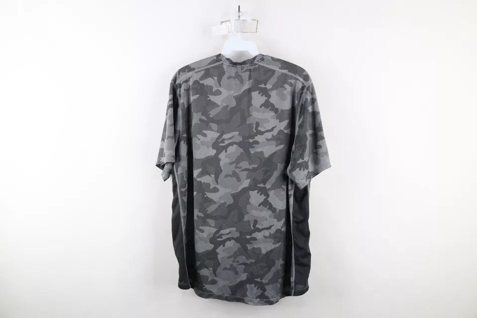 Nike × Vintage Nike Running Scott Mini Swoosh Reflective Camouflage T-Shirt Size US L / EU 52-54 / 3 - 8 Thumbnail