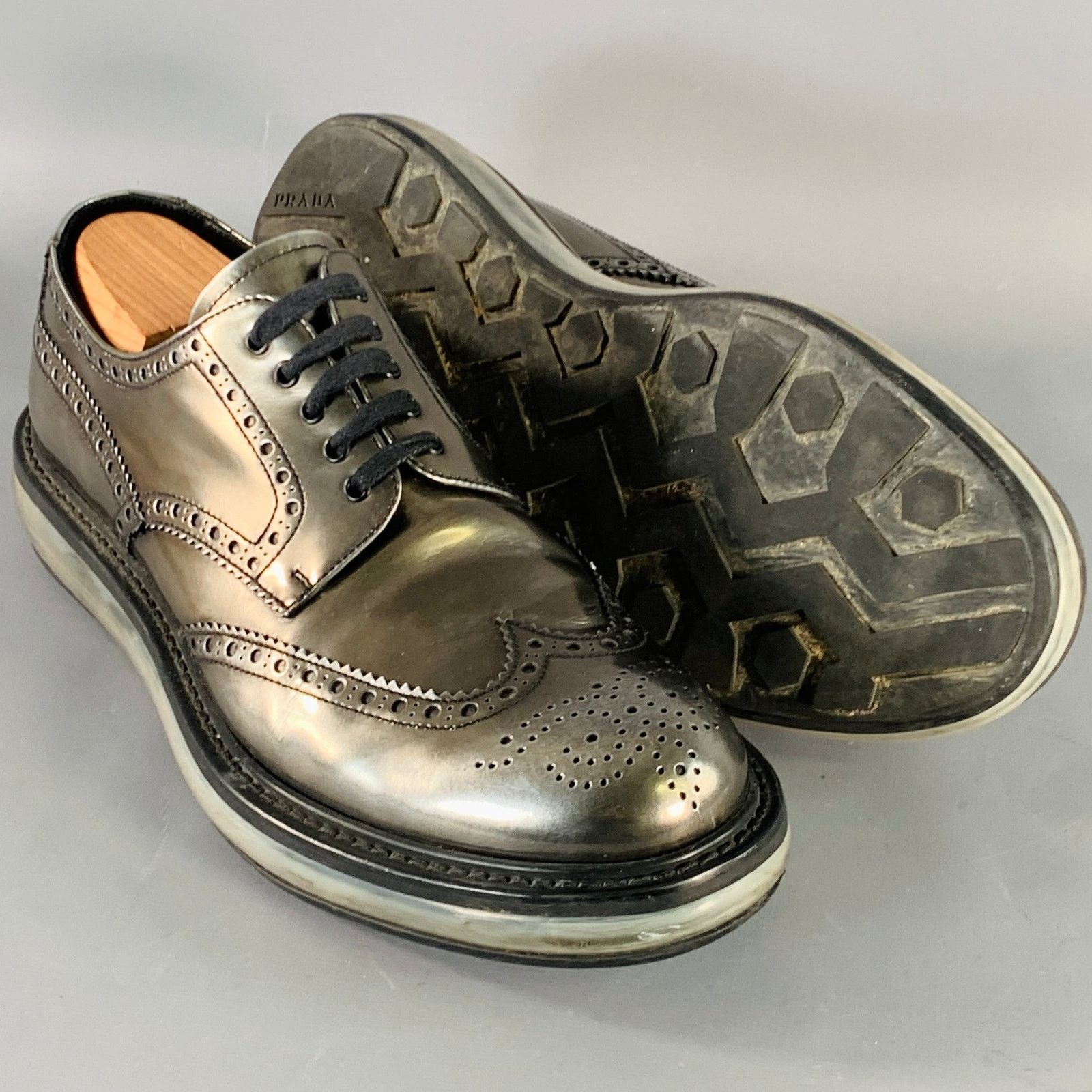 Prada PRADA Silver Metallic Leather Wingtip Lace-Up Shoes Size US 9 / EU 42 - 5 Thumbnail