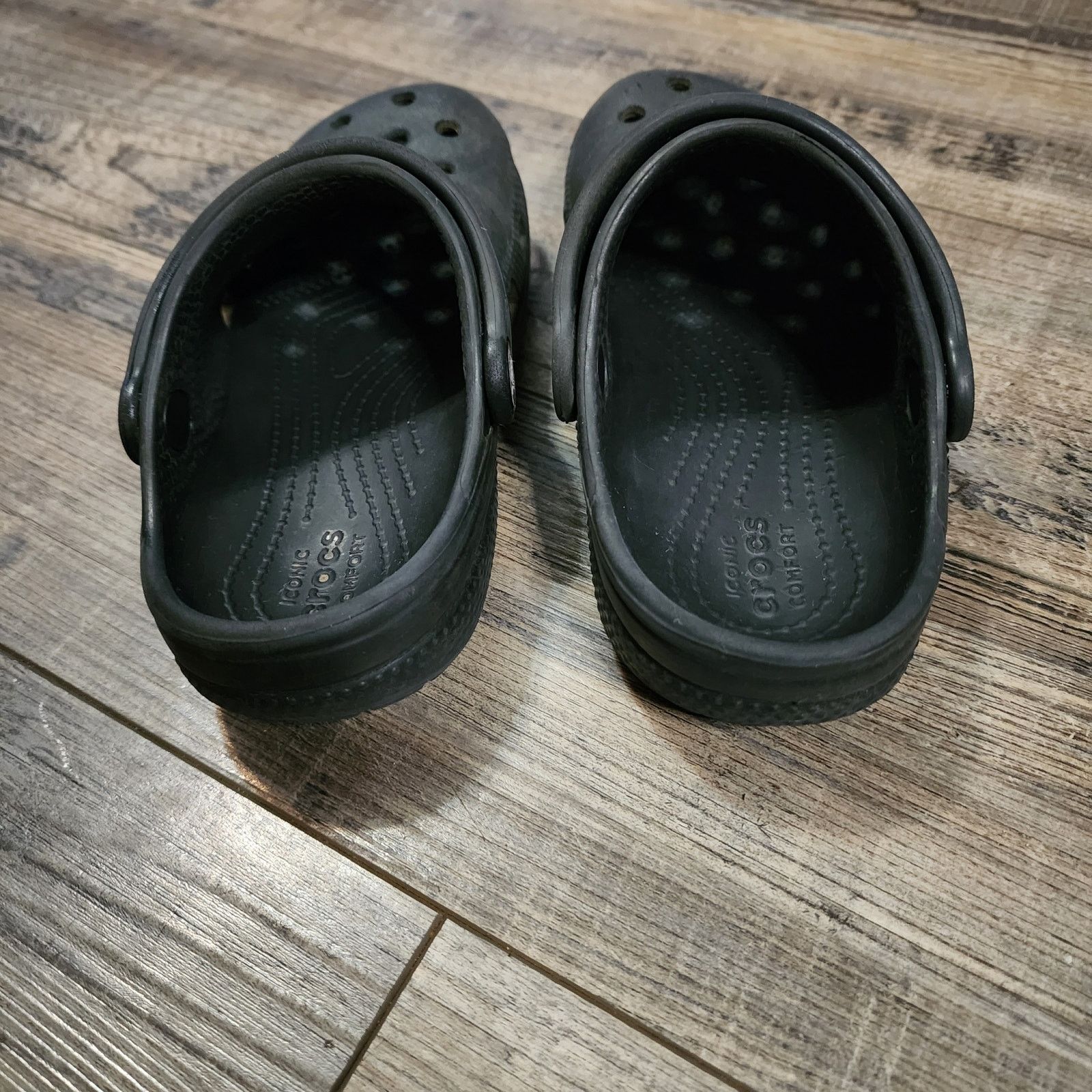 Crocs Black Crocs children kids size C12 sandals shoes Bx 39 Size US 12 / EU 45 - 3 Thumbnail