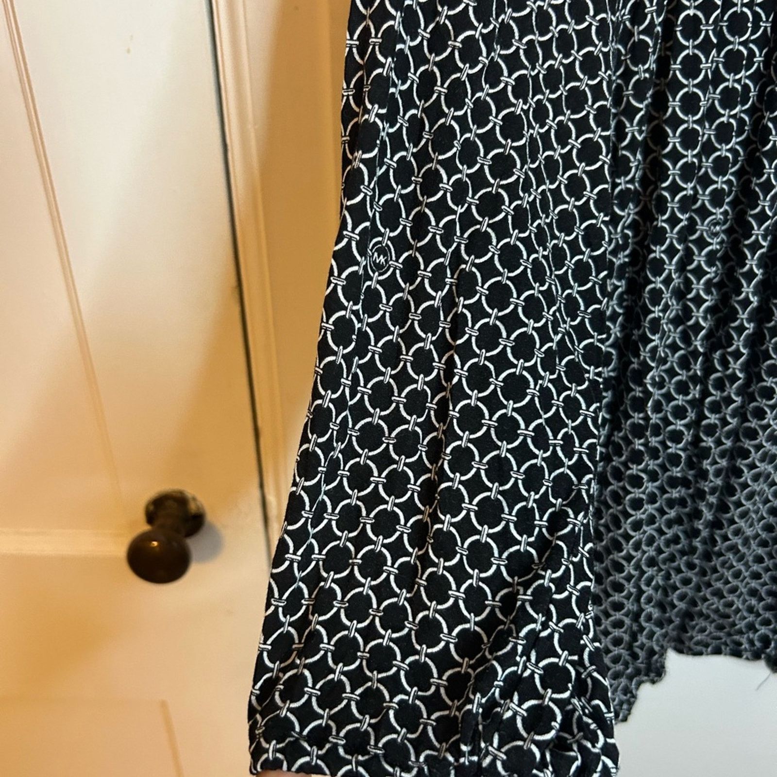 Michael Kors Michael Michael Kors Black and White Geometric Patterned Top Size XL / US 12-14 / IT 48-50 - 5 Thumbnail