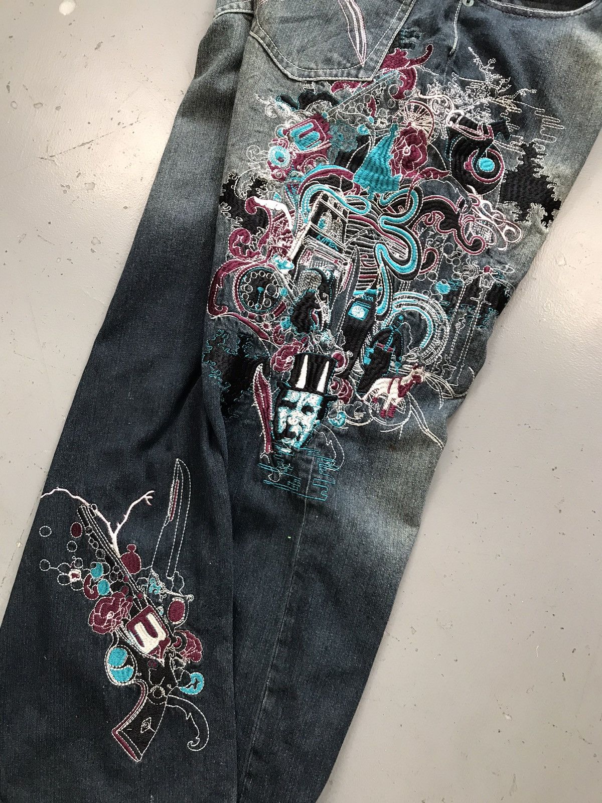 Vintage Vintage artful dodger embroidered denim Size US 41 - 7 Thumbnail
