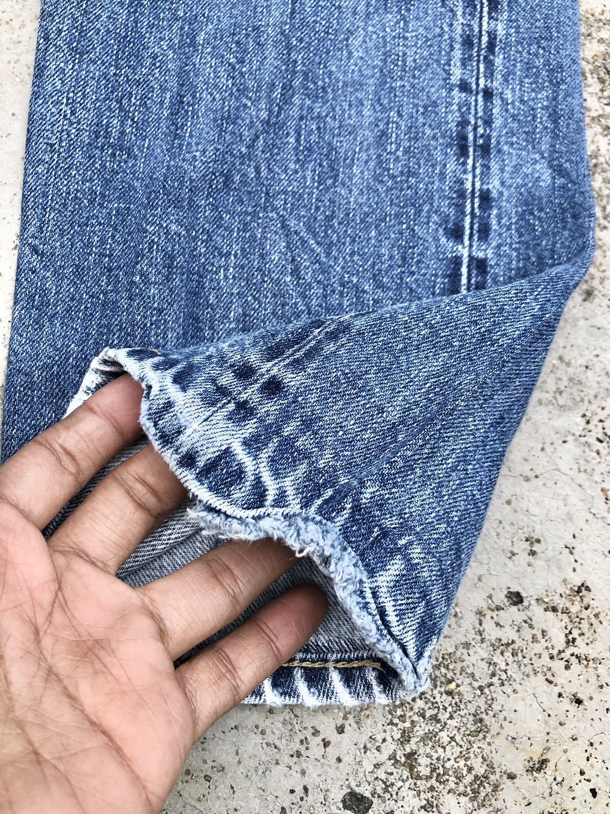 Uniqlo SELVEDGE REDLINE DISTRESSED JEANS Size US 30 / EU 46 - 3 Thumbnail