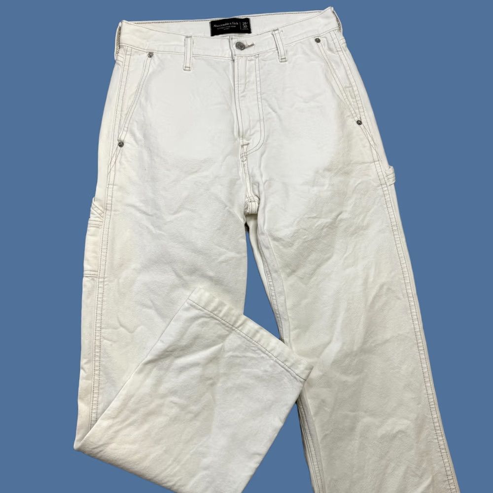 Abercrombie & Fitch Abercrombie & Fitch Jeans Mens 28x30 White Baggy Carpenter Denim Straight 5-Pocket Adult Regular Mens Size US 28 / EU 44 - 1 Thumbnail