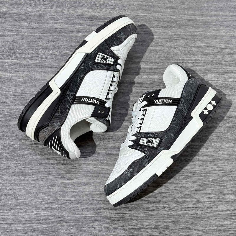 Louis Vuitton Louis Vuitton Trainer Panda Low-Top Sneakers -2508 Size US 8.5 / EU 41-42 - 7 Thumbnail