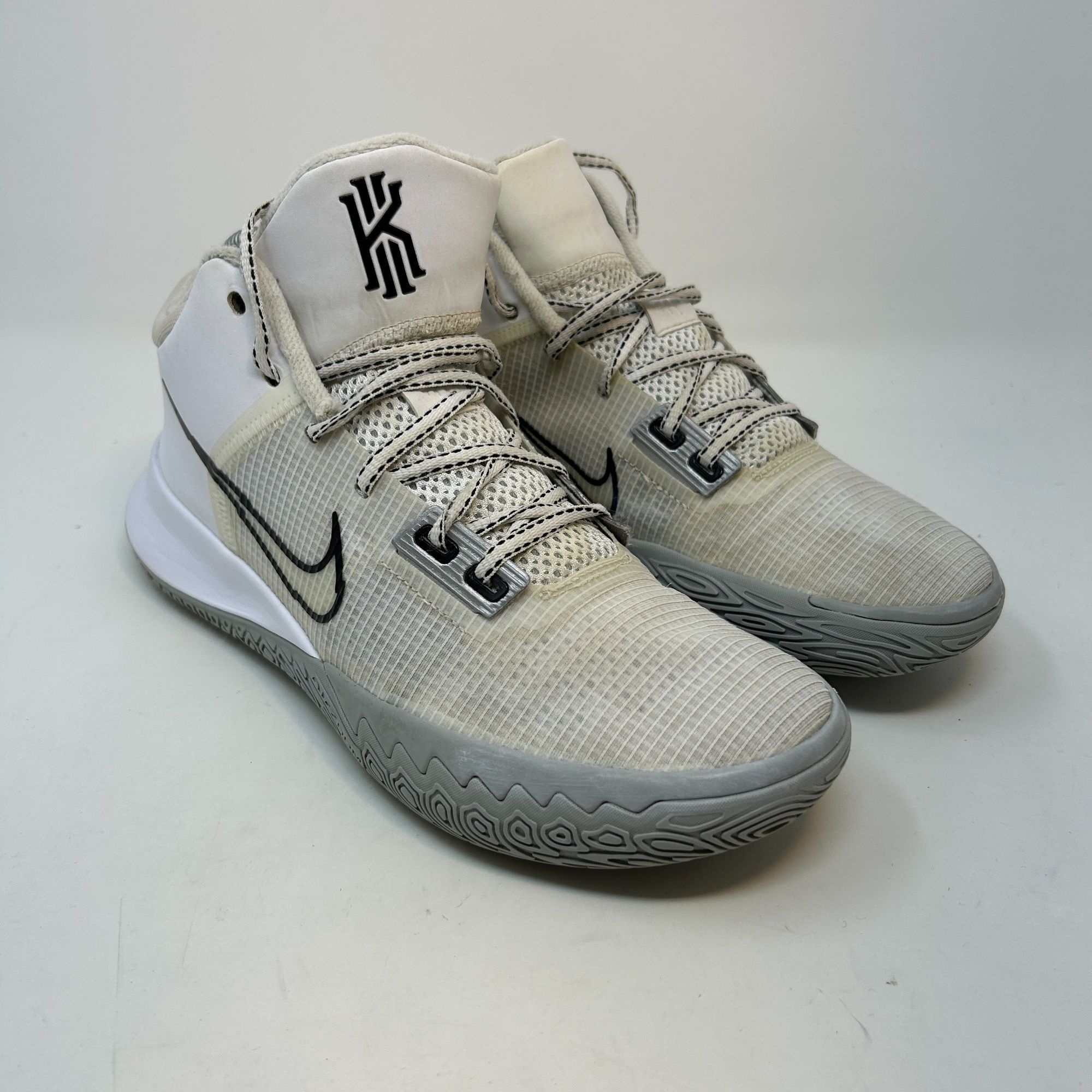 Nike Nike Kyrie Flytrap 4 'White Metallic Silver' Mens 7.5 Size US 7.5 / EU 40-41 - 4 Thumbnail