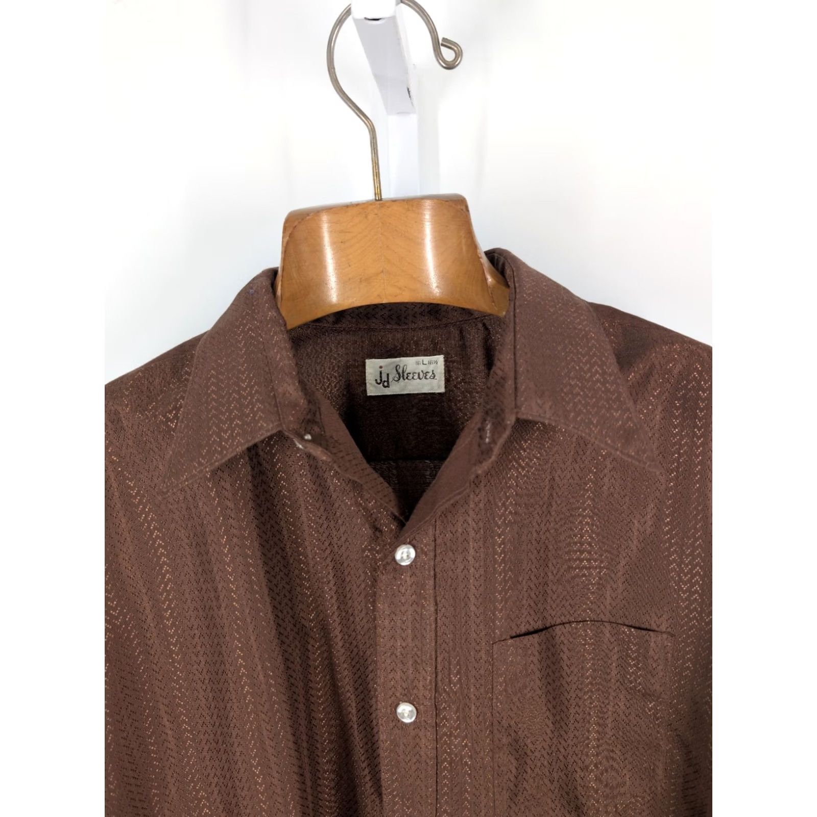 Vintage VINTAGE 1970s JD Sleeves Brown Geometric Jacquard Button-Front Shirt L USA Glossy Disco Party 44 Mens Size US L / EU 52-54 / 3 - 4 Thumbnail