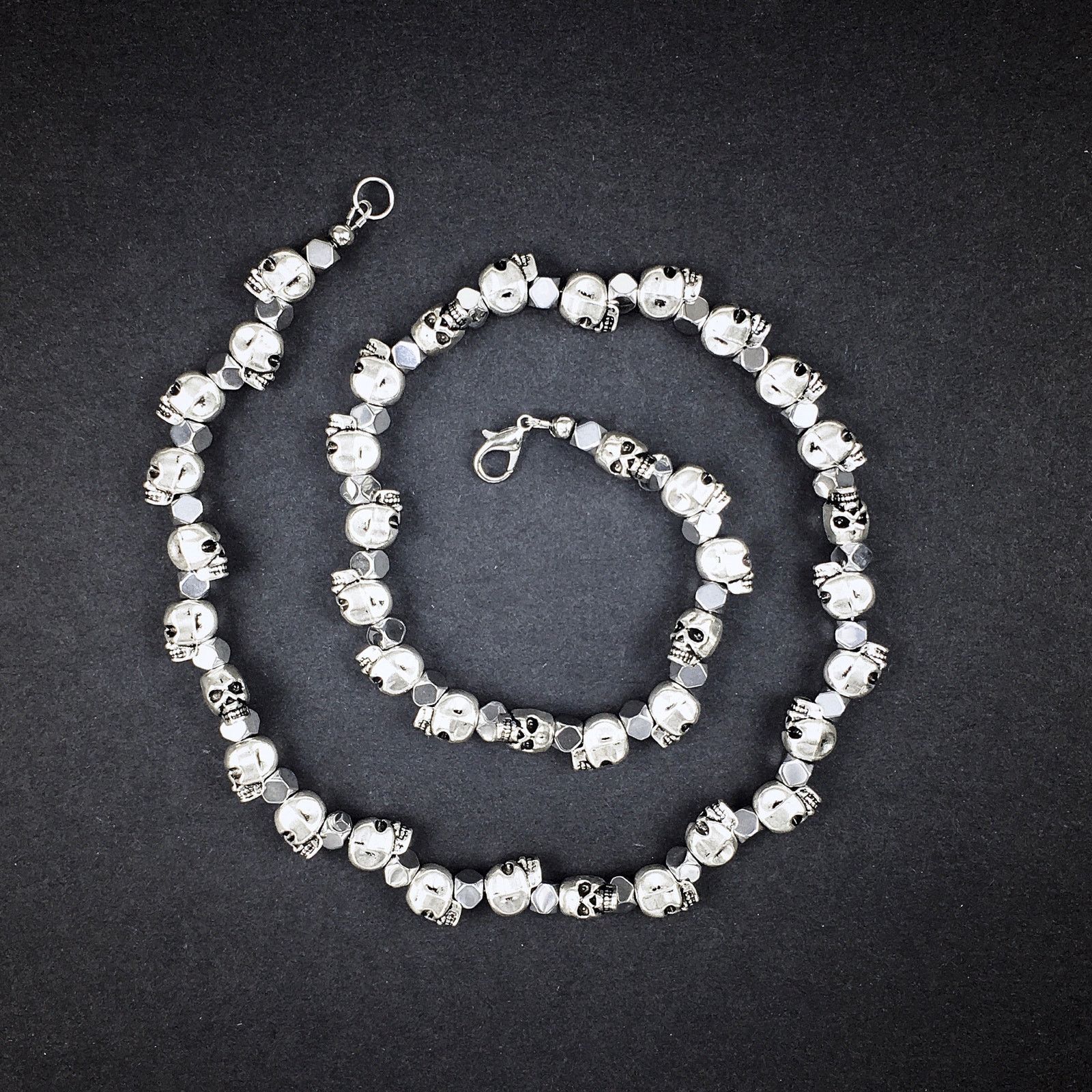 Handmade 💀 24” Silver Skull and Hematite Beaded Necklace Chain Size ONE SIZE - 3 Thumbnail