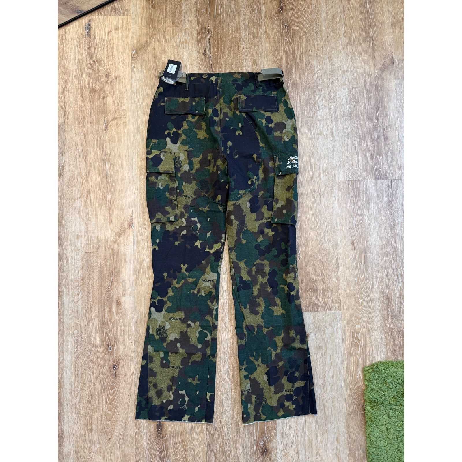 Darc Sport Darc Sport Wolves Camo Cargo Pants Green Military Size 34" / US 12 / IT 48 - 2 Thumbnail