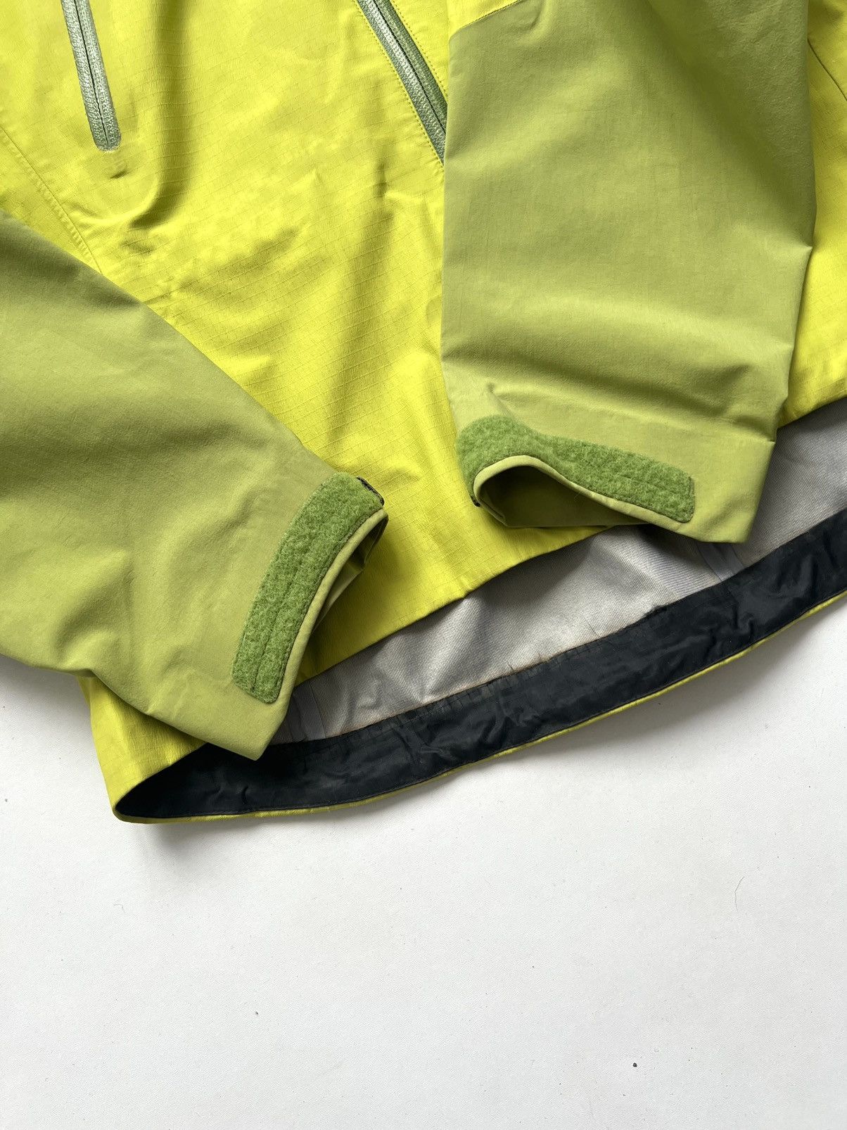 Arc'teryx 🔥Vintage Arcteryx Beta AR 2007 Wasabi Gore-Tex XCR Jacket Size S / US 4 / IT 40 - 17 Thumbnail