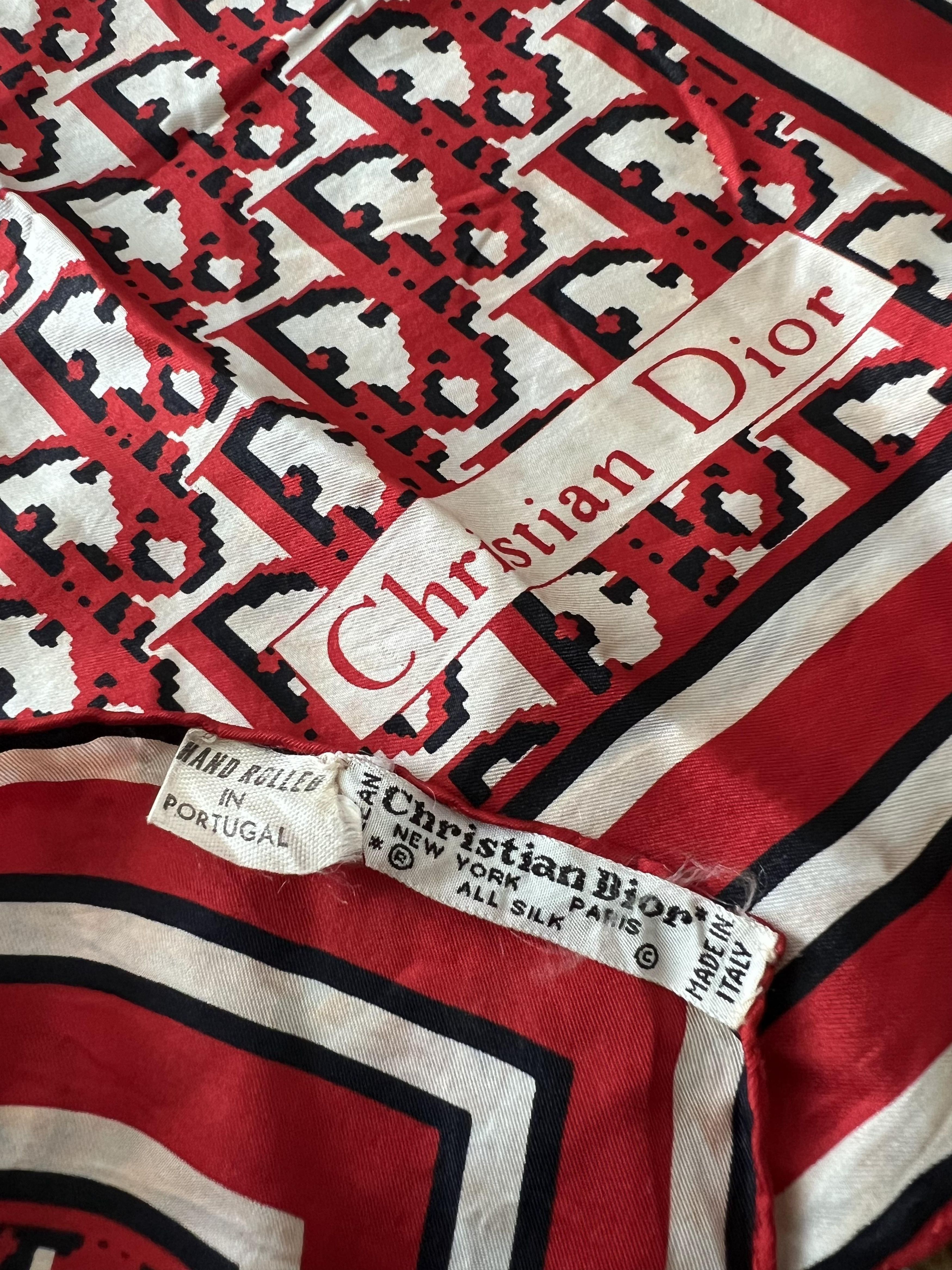 Christian Dior Monsieur × Dior × Vintage Vintage hand rolled Christian Dior silk handkerchief scarves Size ONE SIZE - 6 Thumbnail