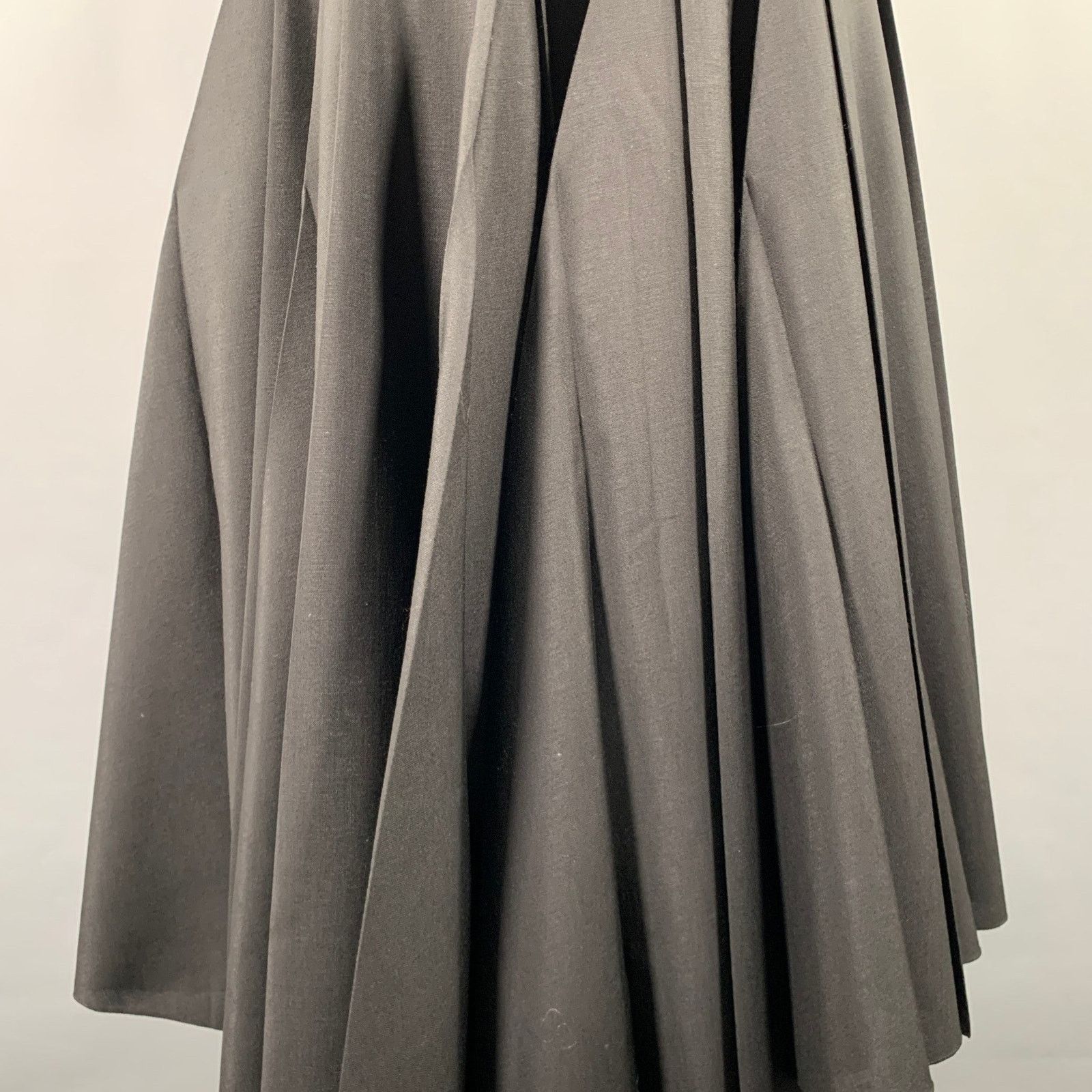 Prada PRADA Size 2 Black Mohair Wool Pleated Long Skirt Size 26" / US 2 / IT 38 - 3 Thumbnail