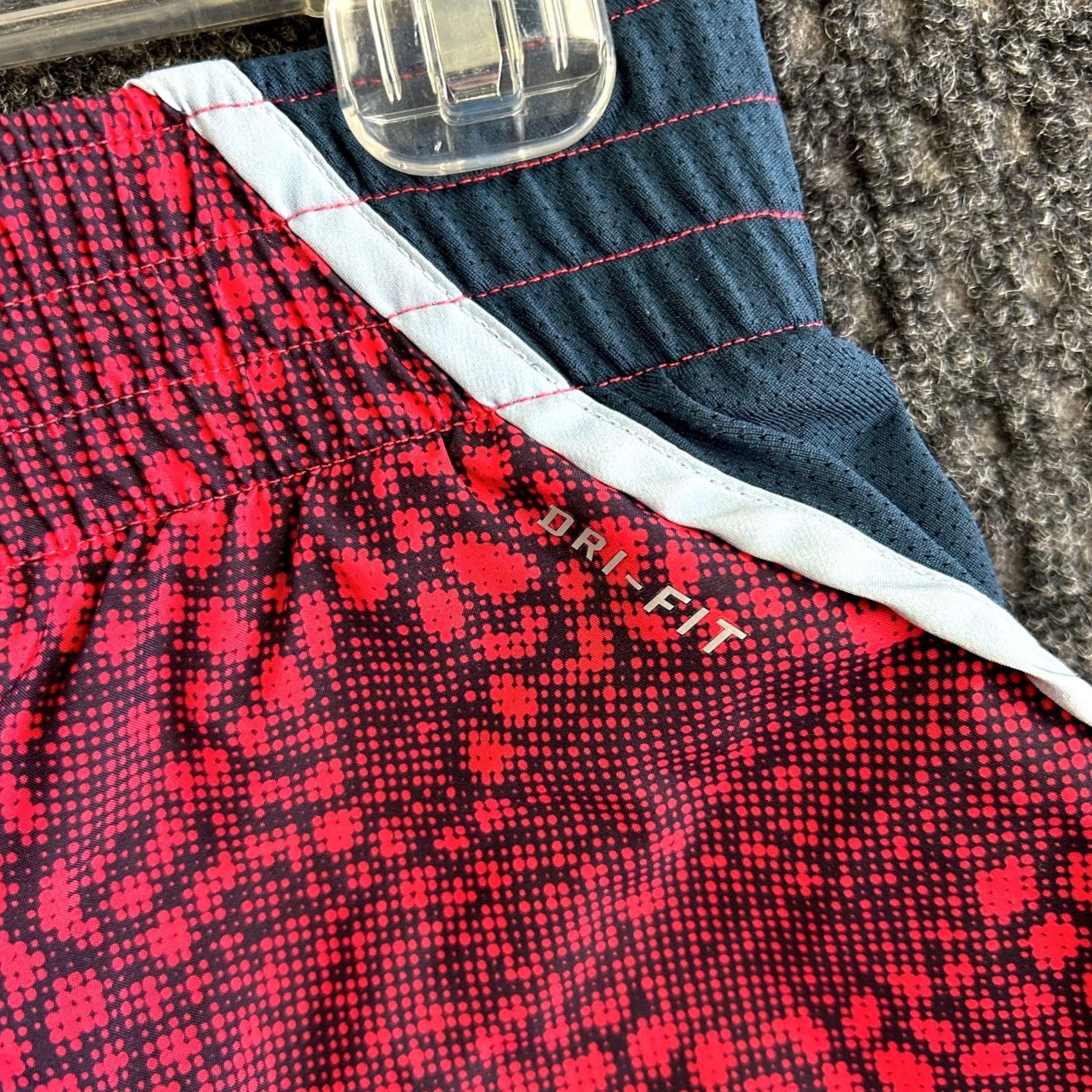 Nike Nike Women’s Dash Dri Fit Running Shorts S 3” Inseam Built in Brief Snake Skin Red Athletic Pockets Reflective 3 in Inseam Womens Size 28" / US 6 / IT 42 - 4 Thumbnail