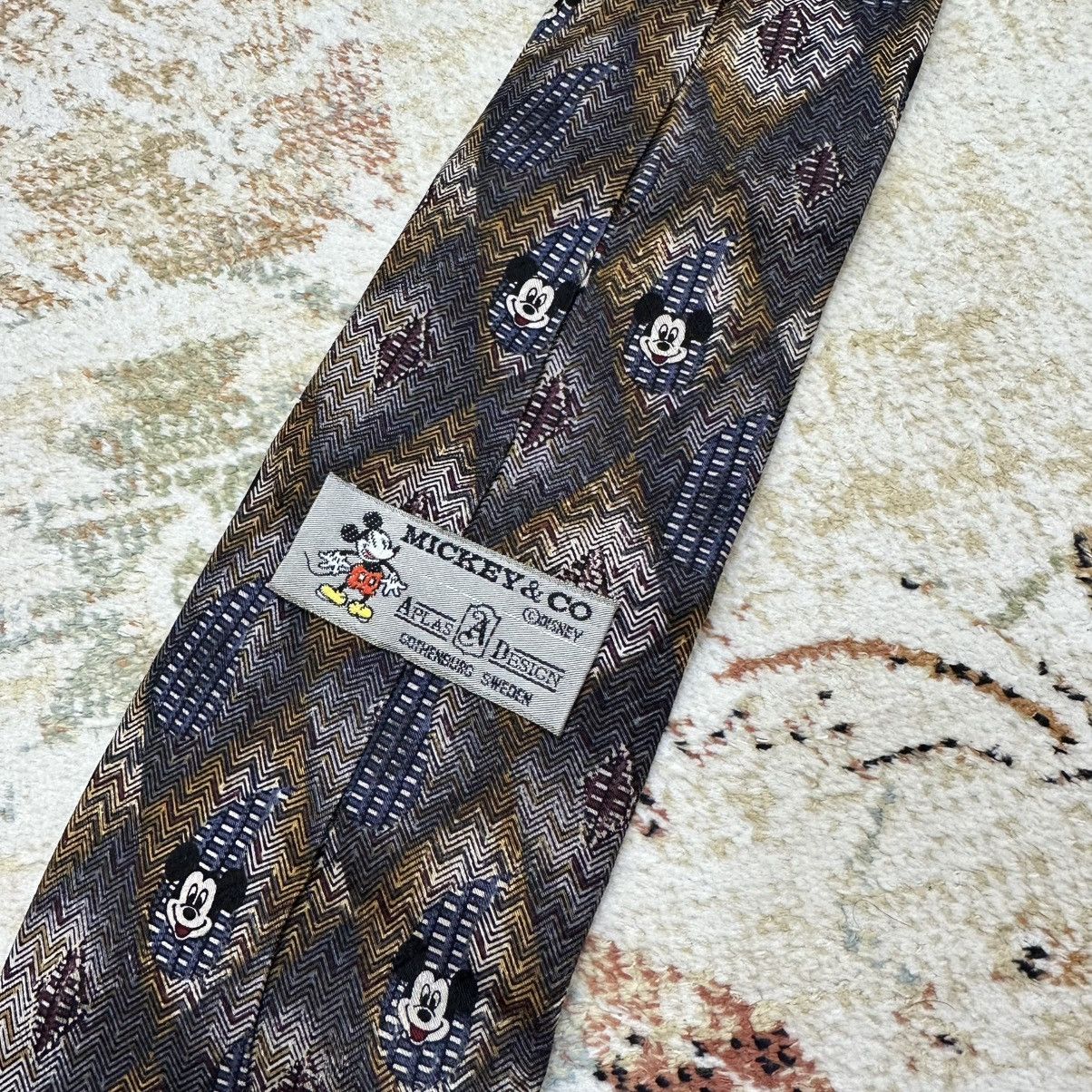 Designer × Mickey Mouse Vintage Mickey& CO Tie Disney Carton Silk 90s UsA old money Size ONE SIZE - 4 Thumbnail