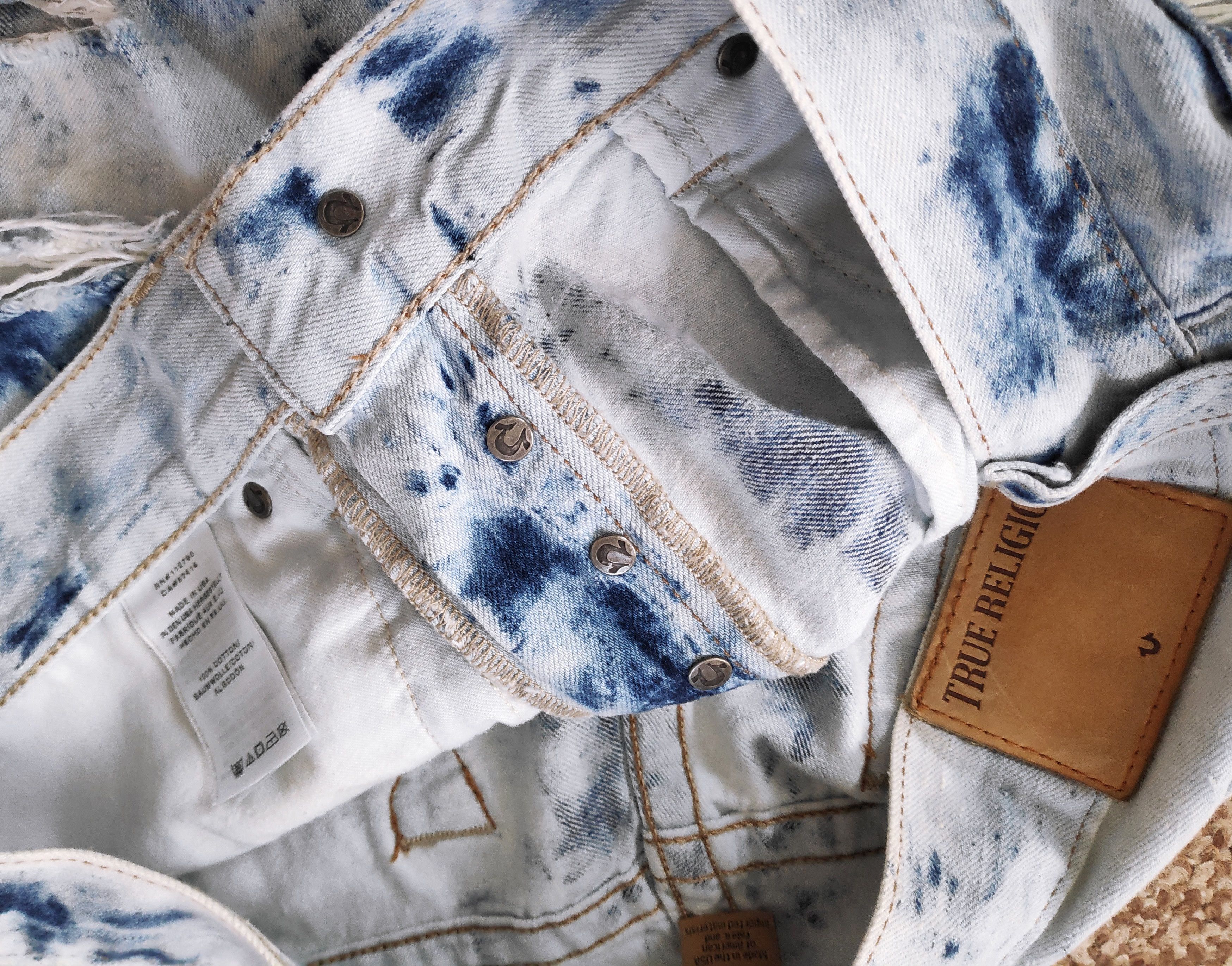 True Religion True Religion Distressed Dean Shorts made in USA sz W31 Size US 31 - 14 Thumbnail