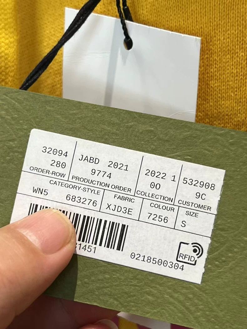 Gucci Gucci Gucci yellow letter logo hoodie 2501-Nextarrow Size US S / EU 44-46 / 1 - 3 Thumbnail