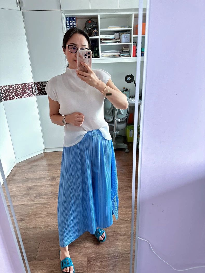 Other Issey Miyake size:3 Blue pleated trousers Size 31" - 1 Thumbnail
