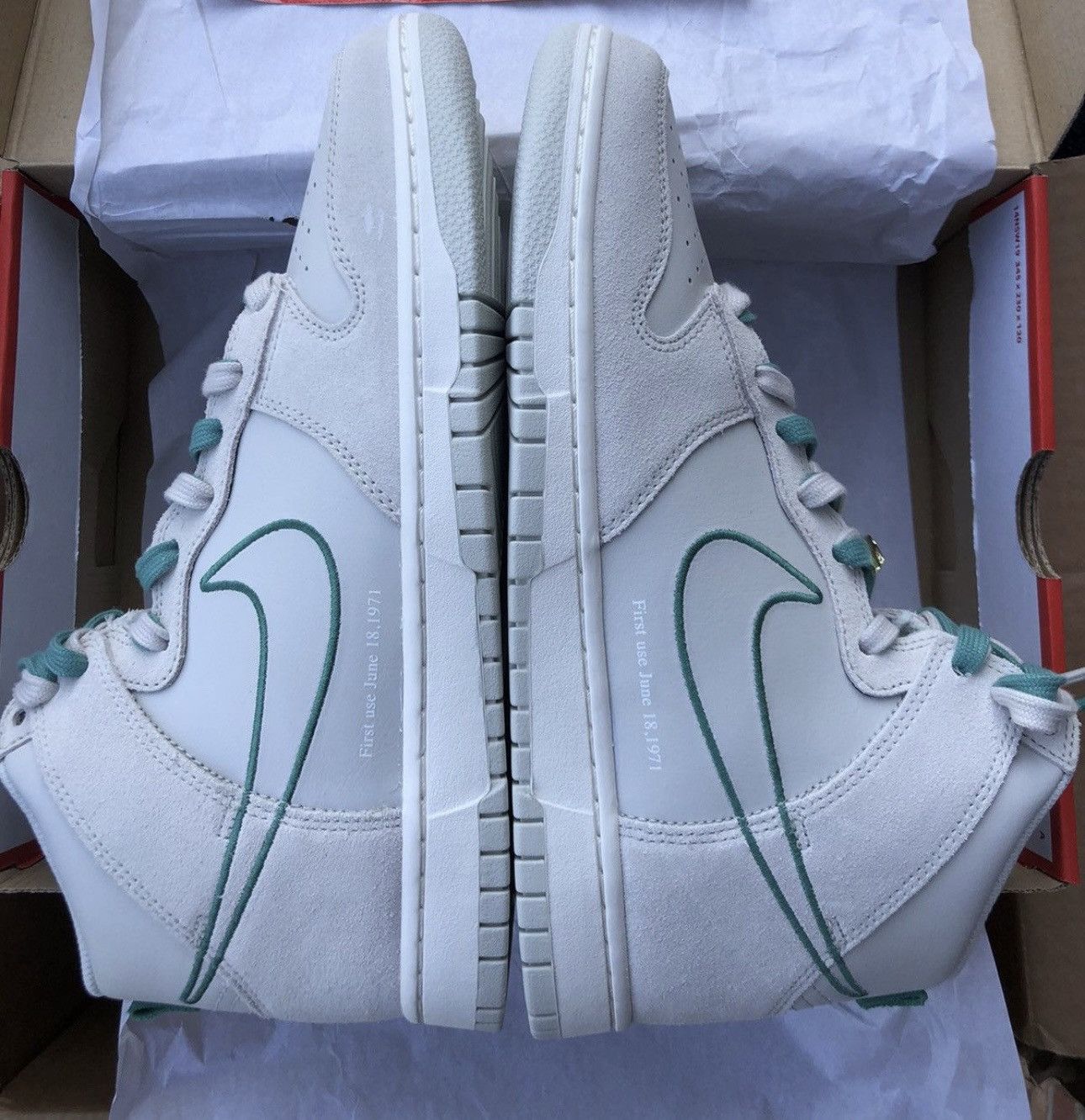 Nike Nike Dunk High SE "Sail" Size US 11 / EU 44 - 2 Thumbnail