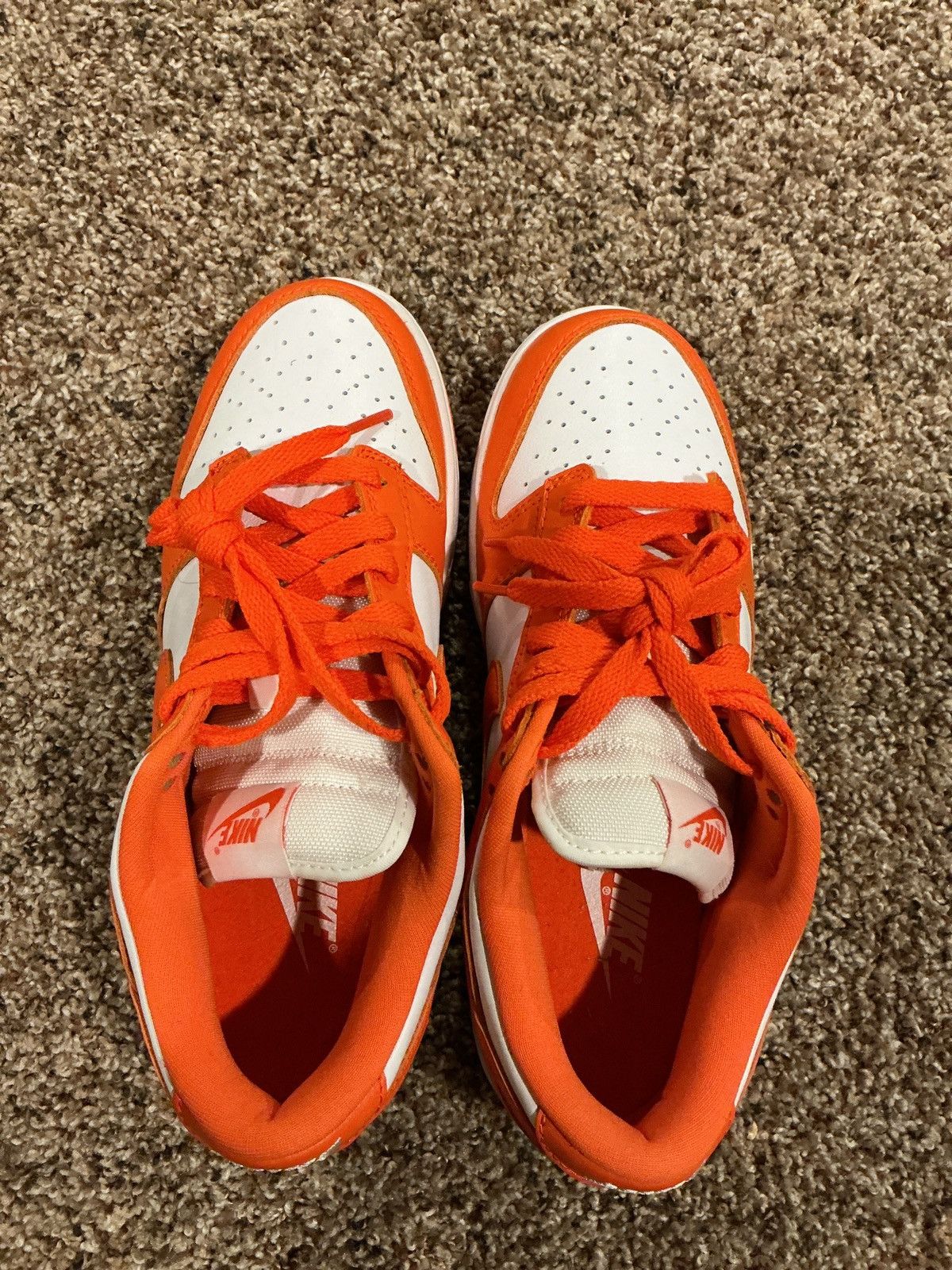Nike SB Nike Dunk Low SP Syracuse Size US 7 / EU 40 - 7 Thumbnail
