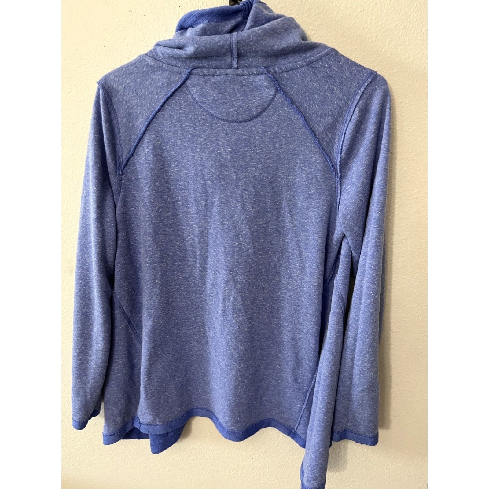 Calvin Klein WOMEN'S CALVIN KLEIN Performance Quick Dry Turtleneck SHIRT Size S Blue Activewear Size S / US 4 / IT 40 - 2 Thumbnail