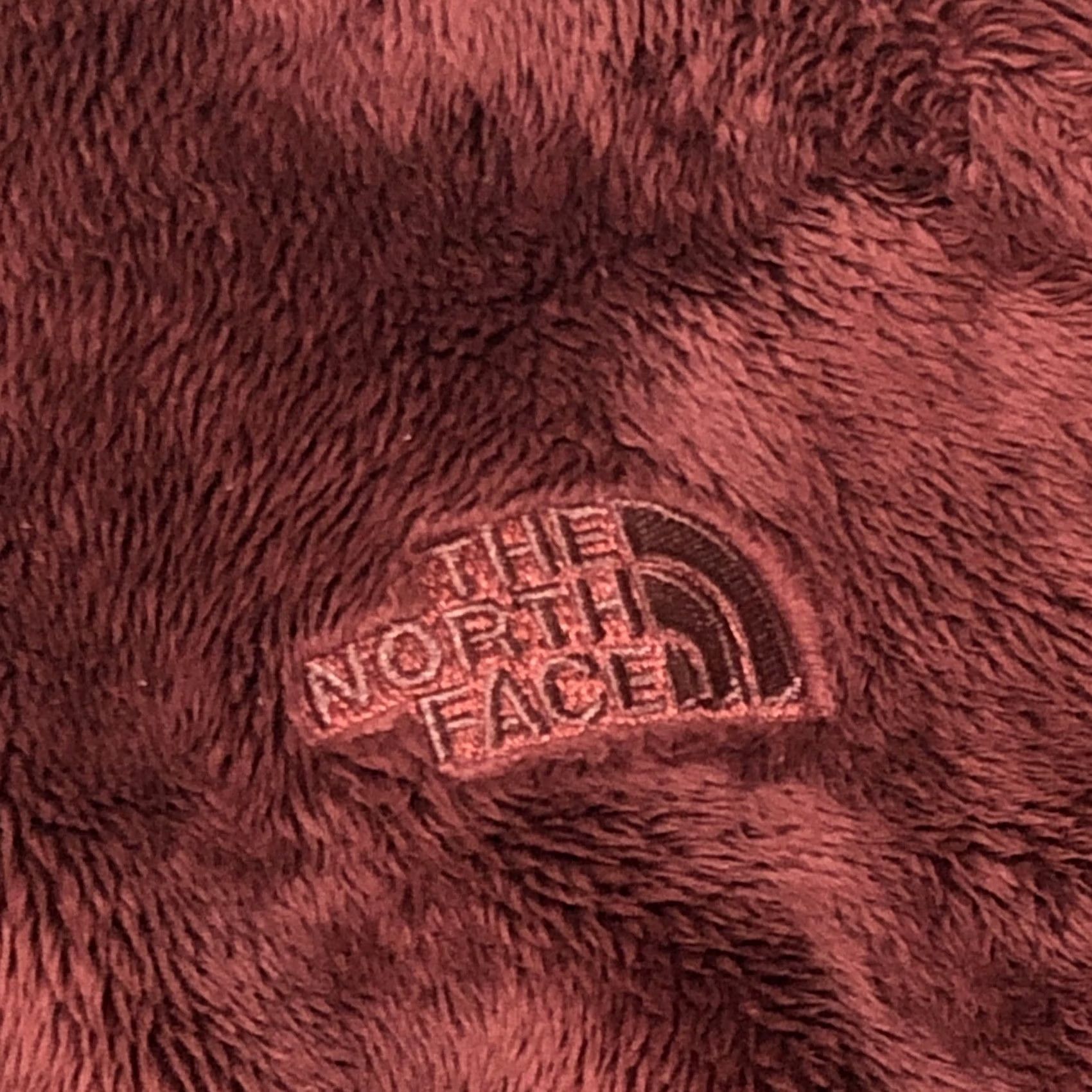 The North Face The North Face Osito Jacket Burgundy Small Women's Fleece Zip With Authentic Tag Size S / US 4 / IT 40 - 2 Thumbnail