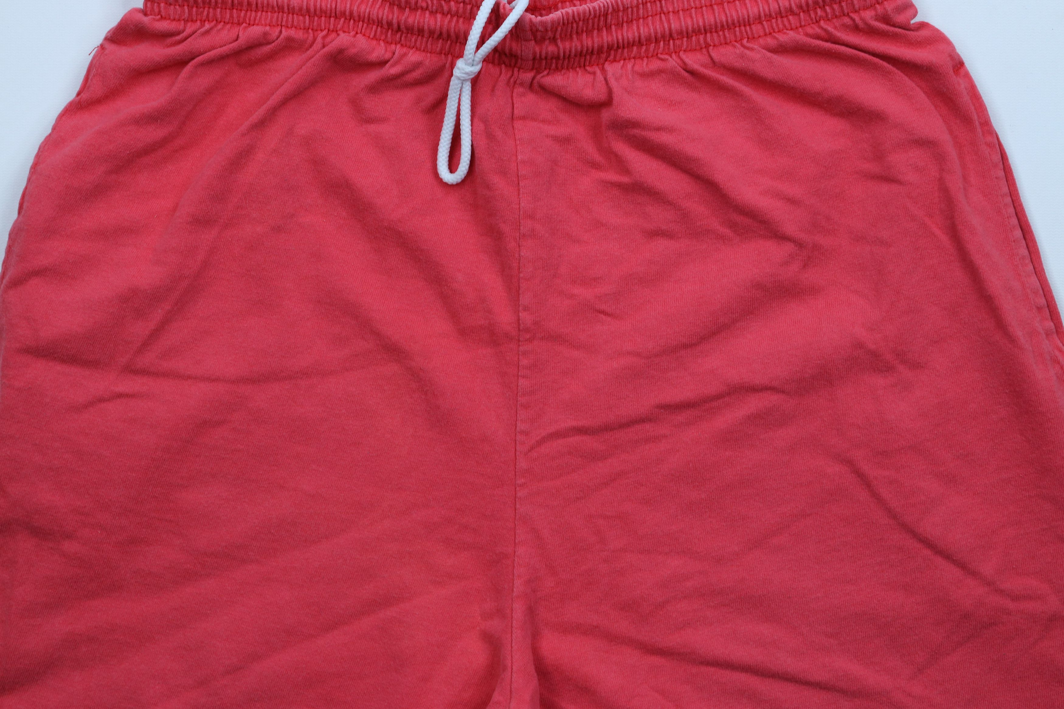 Vintage Vintage 90s Streetwear Above Knee Shorts Red Cotton USA Size US 34 / EU 50 - 3 Thumbnail