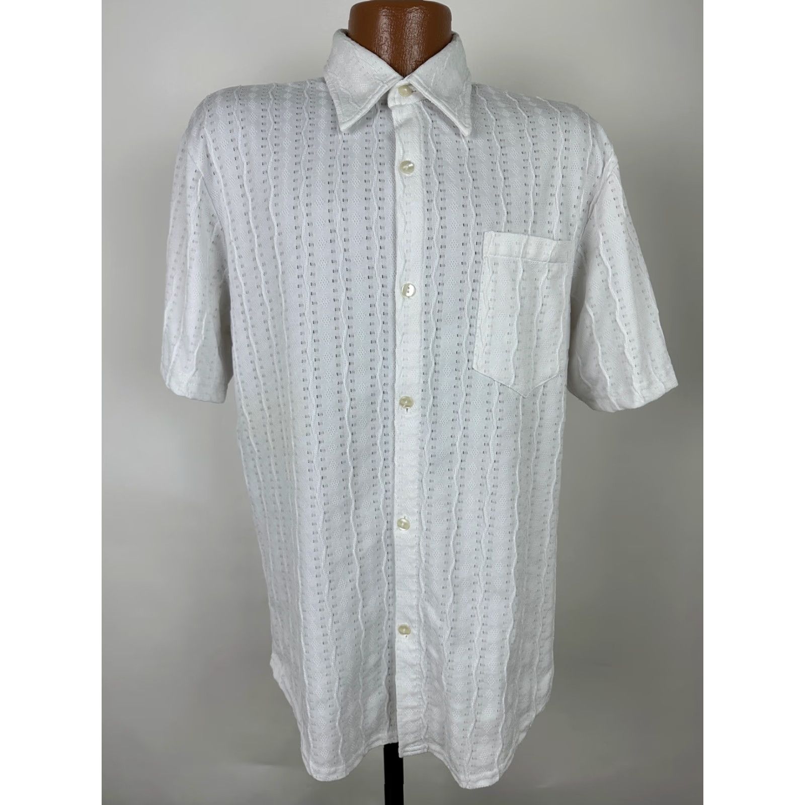 Vintage VINTAGE Pop Icon Rave Shirt Mens Large 90s Casual Polyester Button-Up Short Sleeve White Size US L / EU 52-54 / 3 - 3 Thumbnail