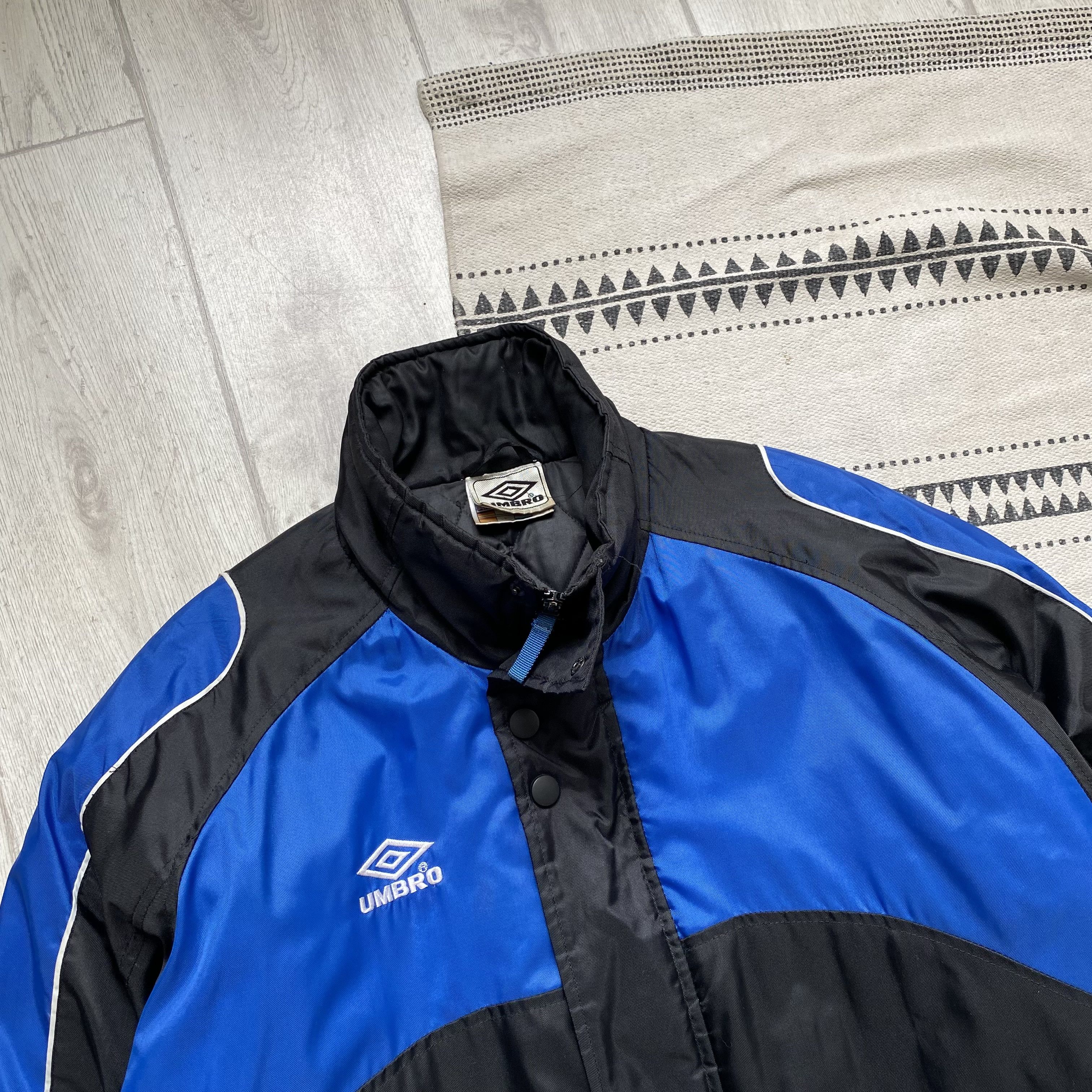 Umbro Vintage 90s Umbro Puffer Jacket Chelsea Football team Size US M / EU 48-50 / 2 - 2 Thumbnail