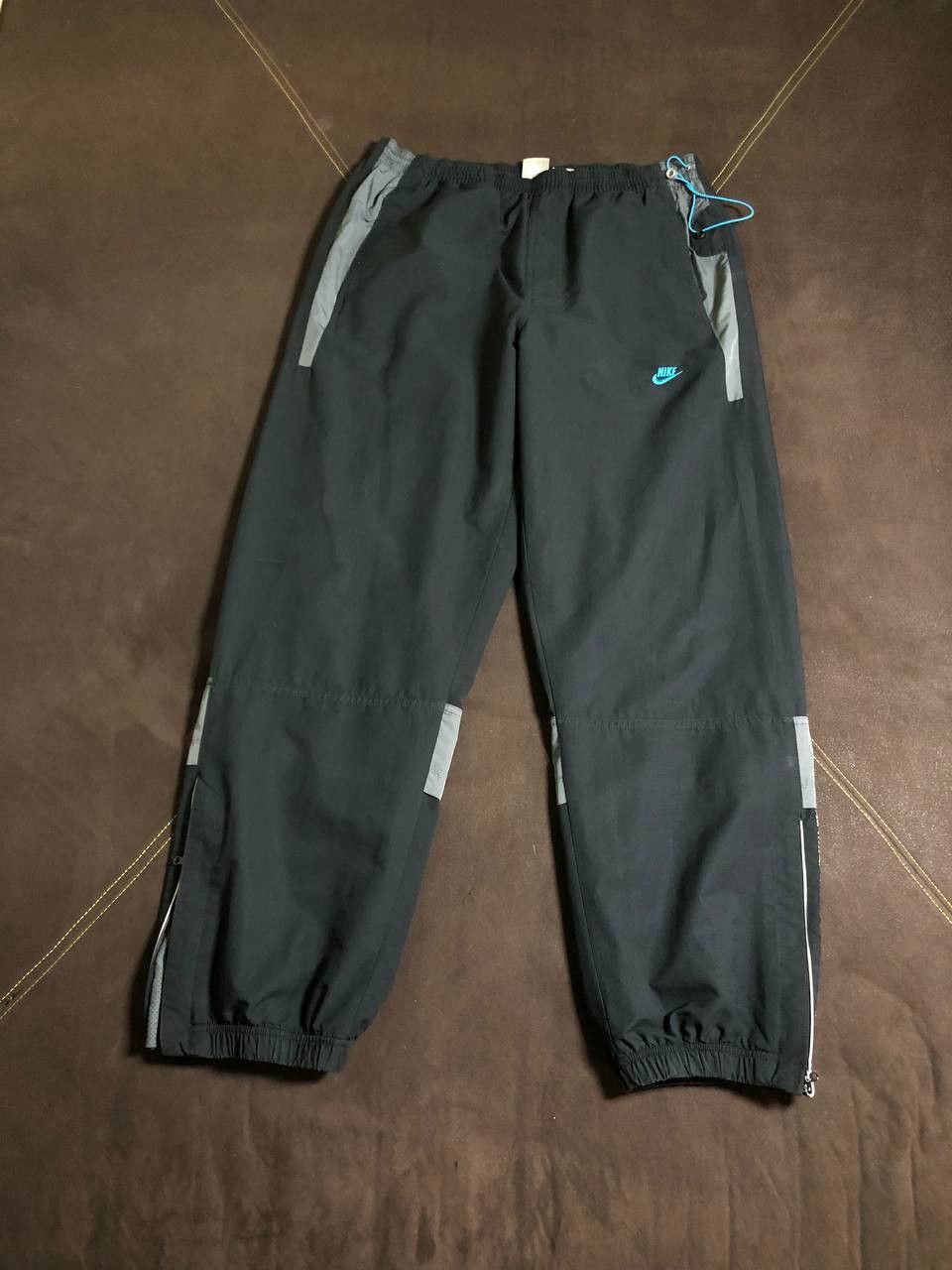 Nike Vintage Nike Baggy Track Pants Hype Streetwear Size US 34 / EU 50 - 1 Thumbnail