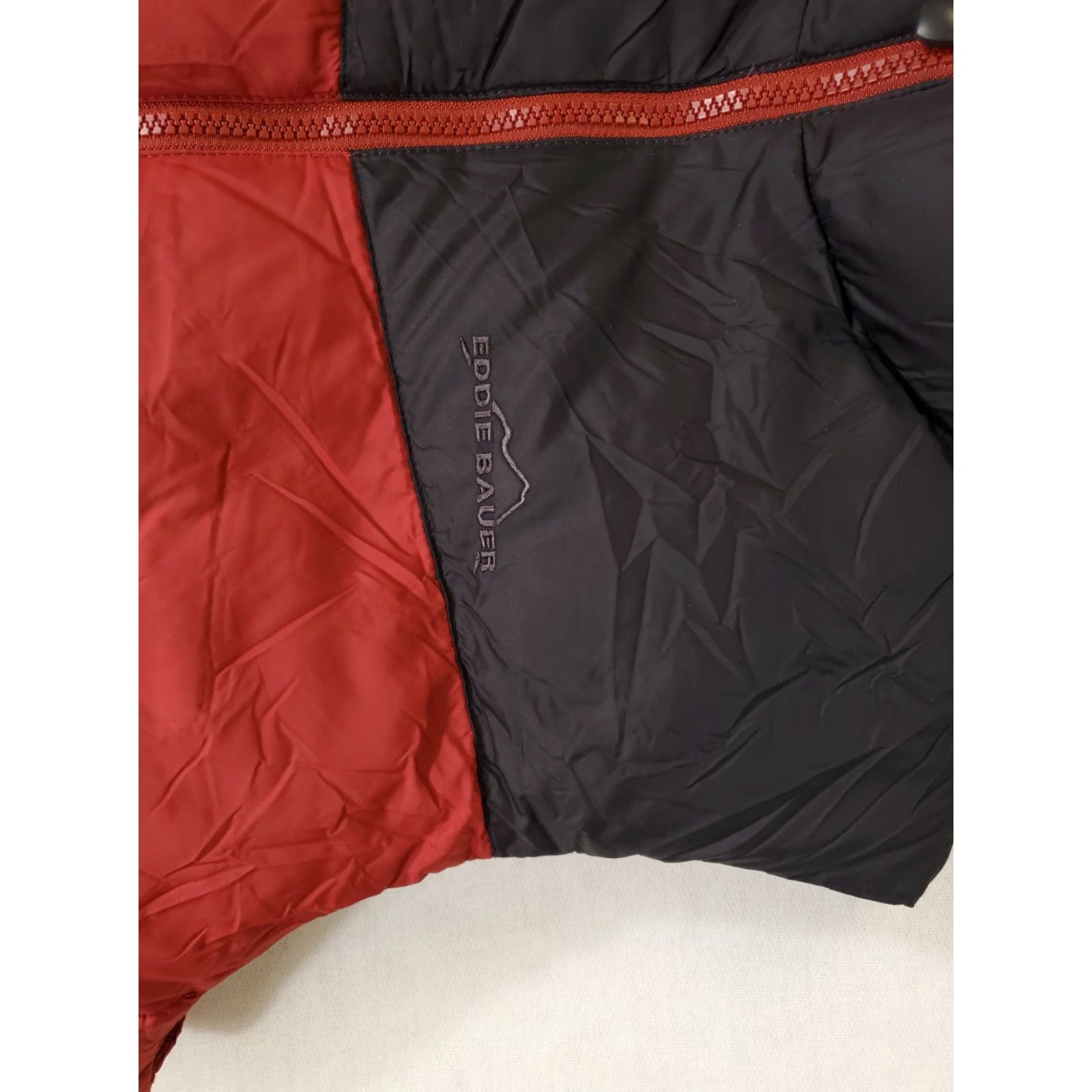 Eddie Bauer VINTAGE Eddie Bauer Goose Down Red Black Puffer Ski Snow Vest Mens M NWT EB700 Size US M / EU 48-50 / 2 - 2 Thumbnail