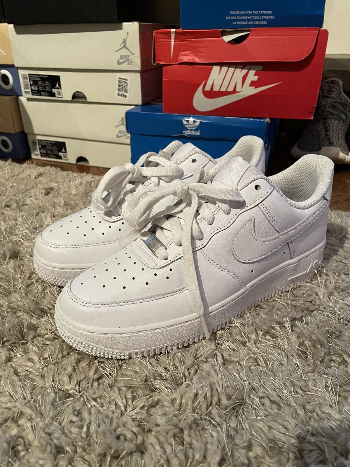 Nike Nike Air Force 1 WMNS Triple White Size US 8 / IT 38 - 1 Thumbnail