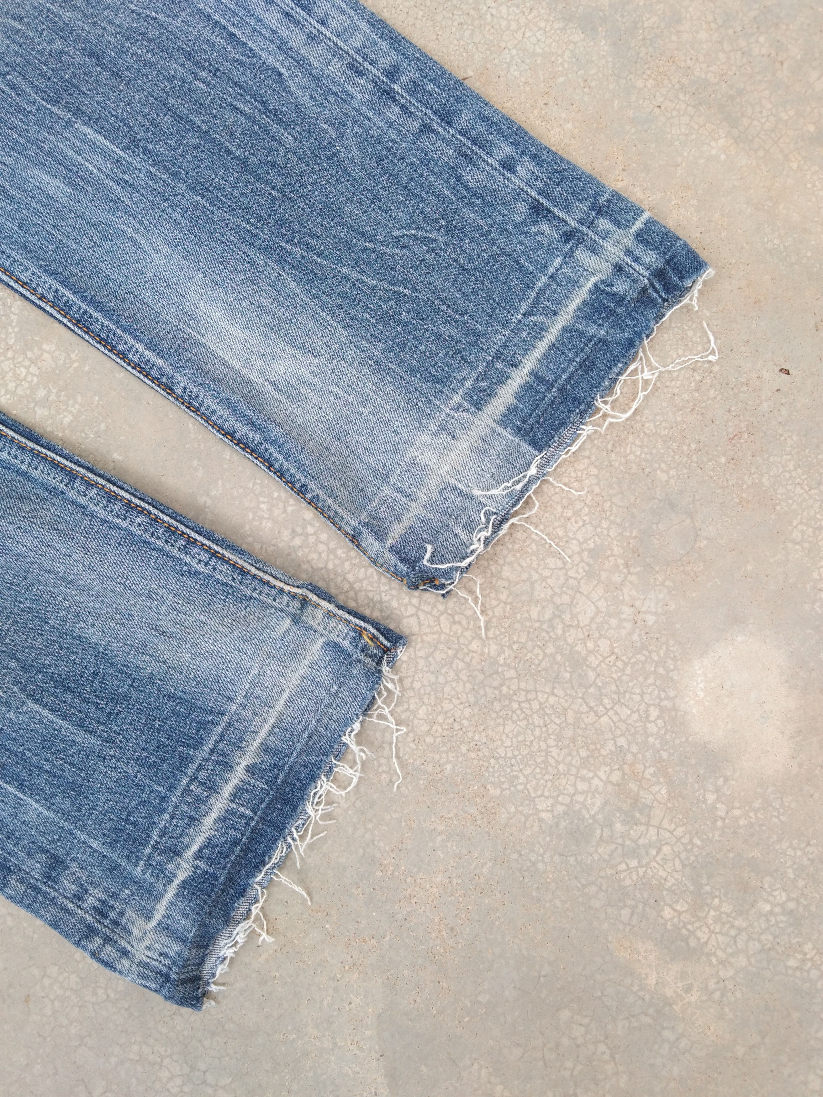 Nudie Jeans Vintage Distressed Nudie Faded Blue Released Hem Jeans 29x30 Size US 29 - 4 Thumbnail