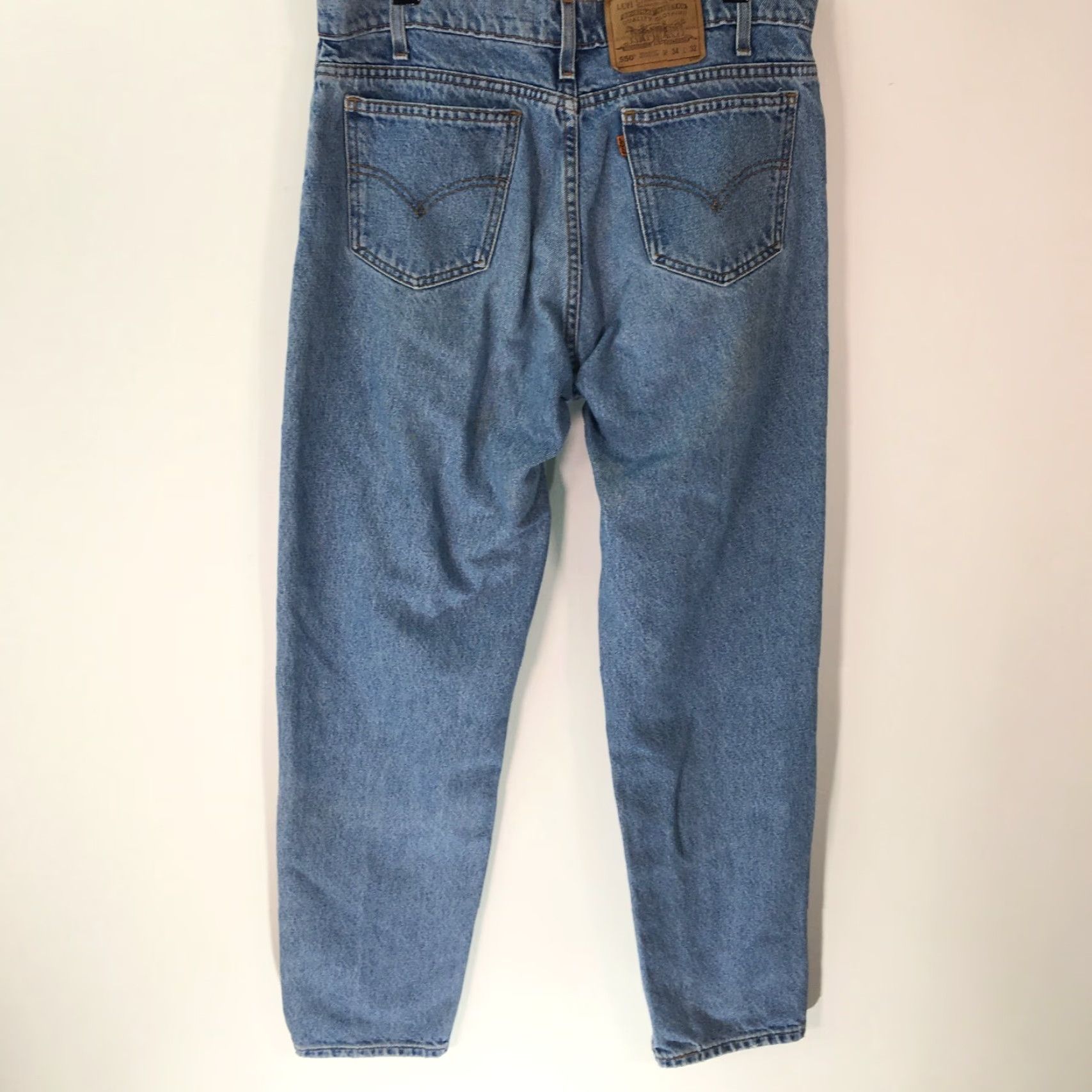 Levi's VINTAGE Levi's Jeans Tapered Leg Relaxed Fit Blue Denim Size 34X32 Men's 90s Retro Size US 34 / EU 50 - 2 Thumbnail