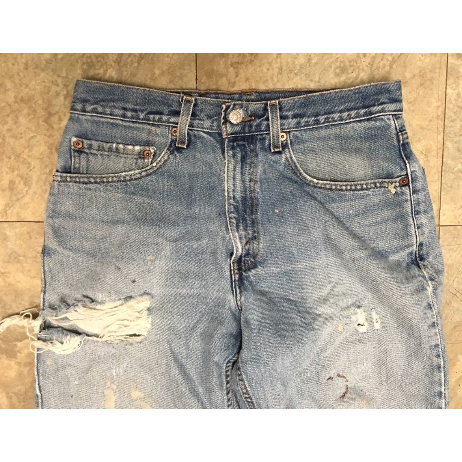 Levi's VINTAGE Levi's 550 Relaxed Fit Jeans 32 34 Distressed From Wear Destroyed Mens Jeans 5-Pocket Blue Denim Regular Inseam 34 Size US 32 / EU 48 - 4 Thumbnail