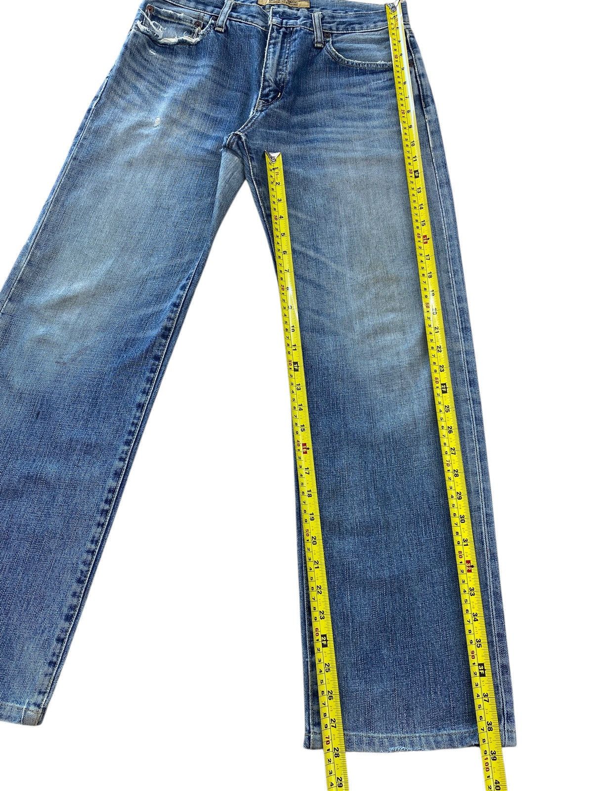 Uniqlo Uniqlo Faded Wash Whiskered Style Straight Leg Jeans Size US 31 - 8 Thumbnail