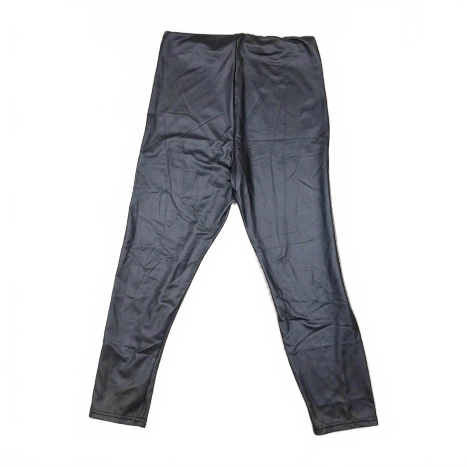 The Unbranded Brand Women’s XL Black Leggings Shiny Vegan Leather Pants Size 40" / US 18 - 2 Thumbnail