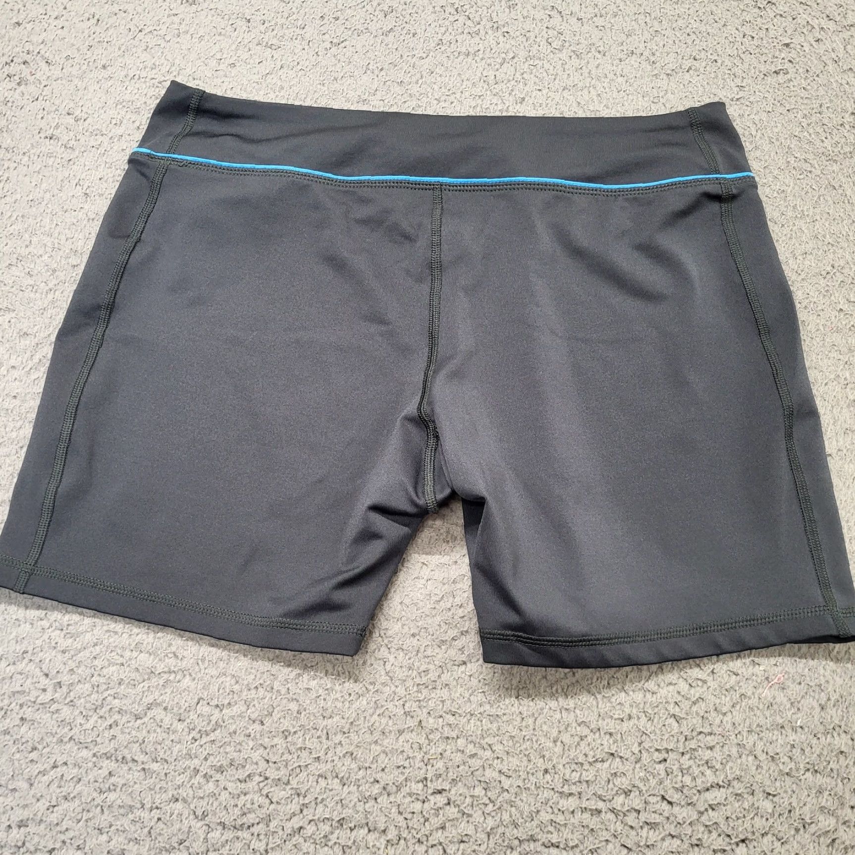 Adidas ADIDAS Shorts Women L Gray Stretch Waist Mid Rise Compression Workout 094 Size 36" / US 14 / IT 50 - 4 Thumbnail