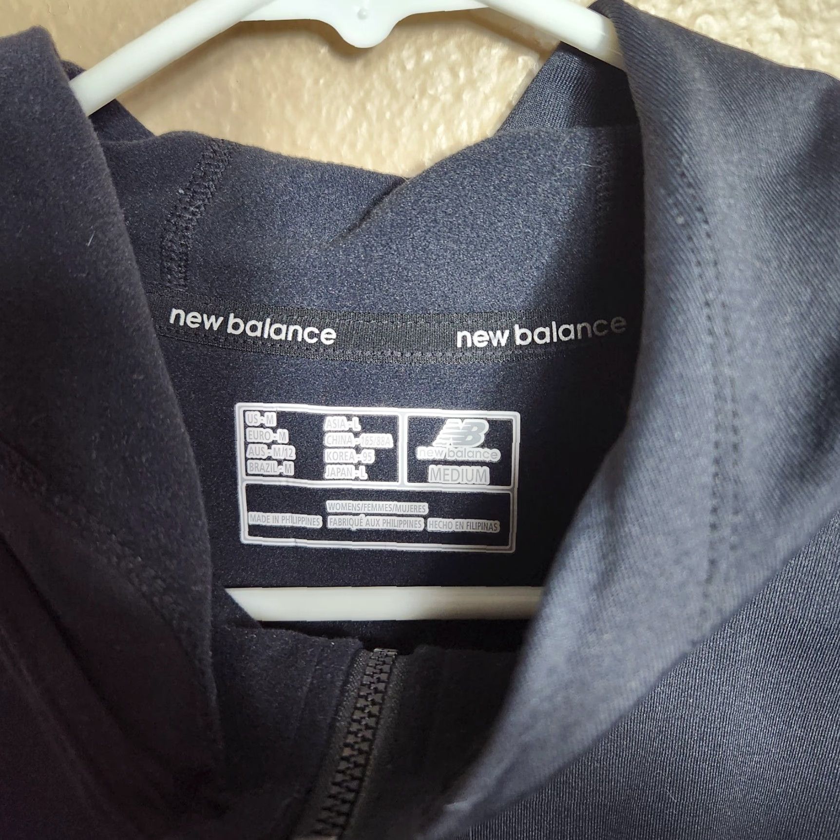 New Balance New Balance Womens Black Hooded Jacket - 0683 Activewear, Zip, Vented, M, Running & Walking, Athleisure, Outdoor, Womens Size M / US 6-8 / IT 42-44 - 2 Thumbnail