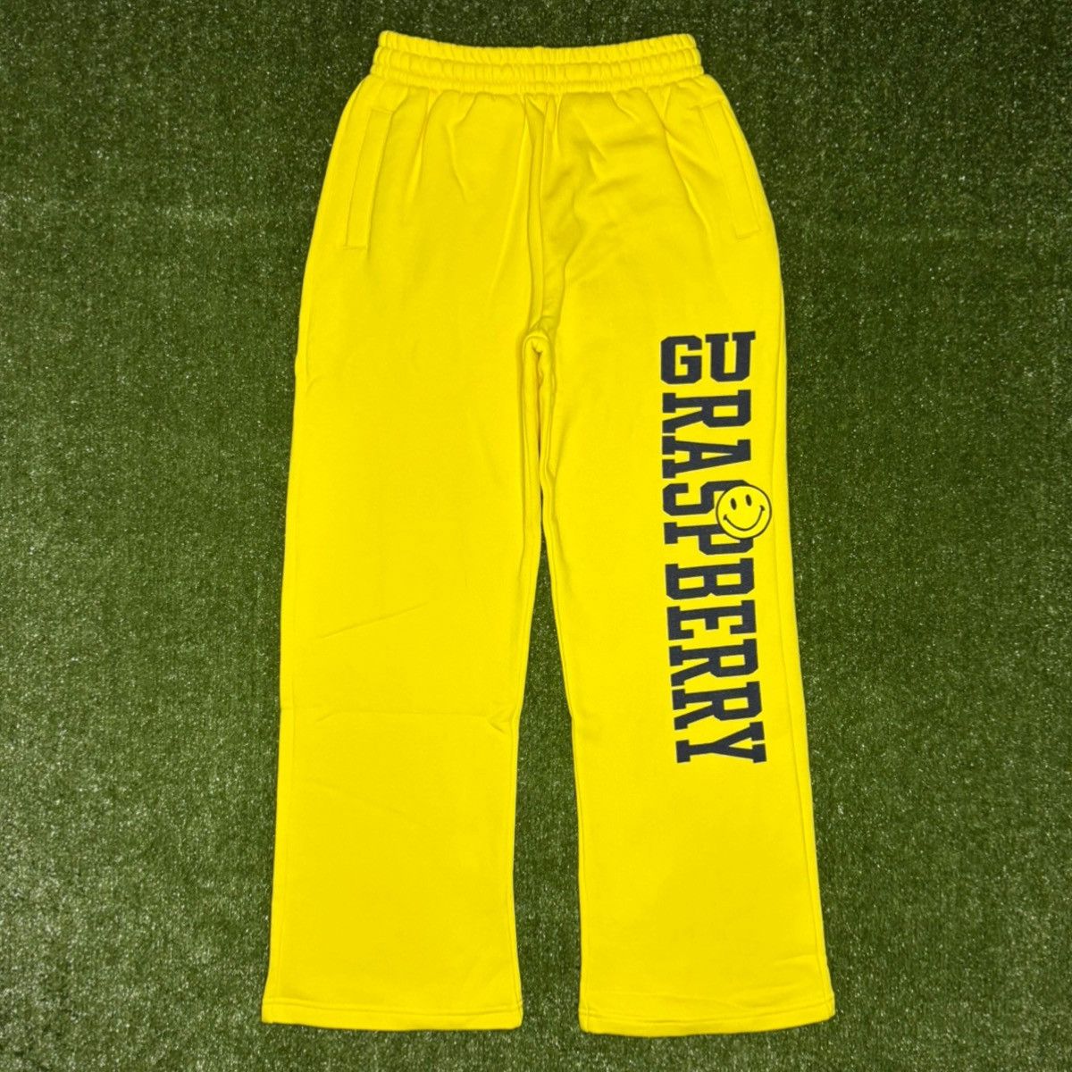 The GV Gallery GV Gallery Greedy Unit F & F Sweatpants Size US 33 - 1 Thumbnail