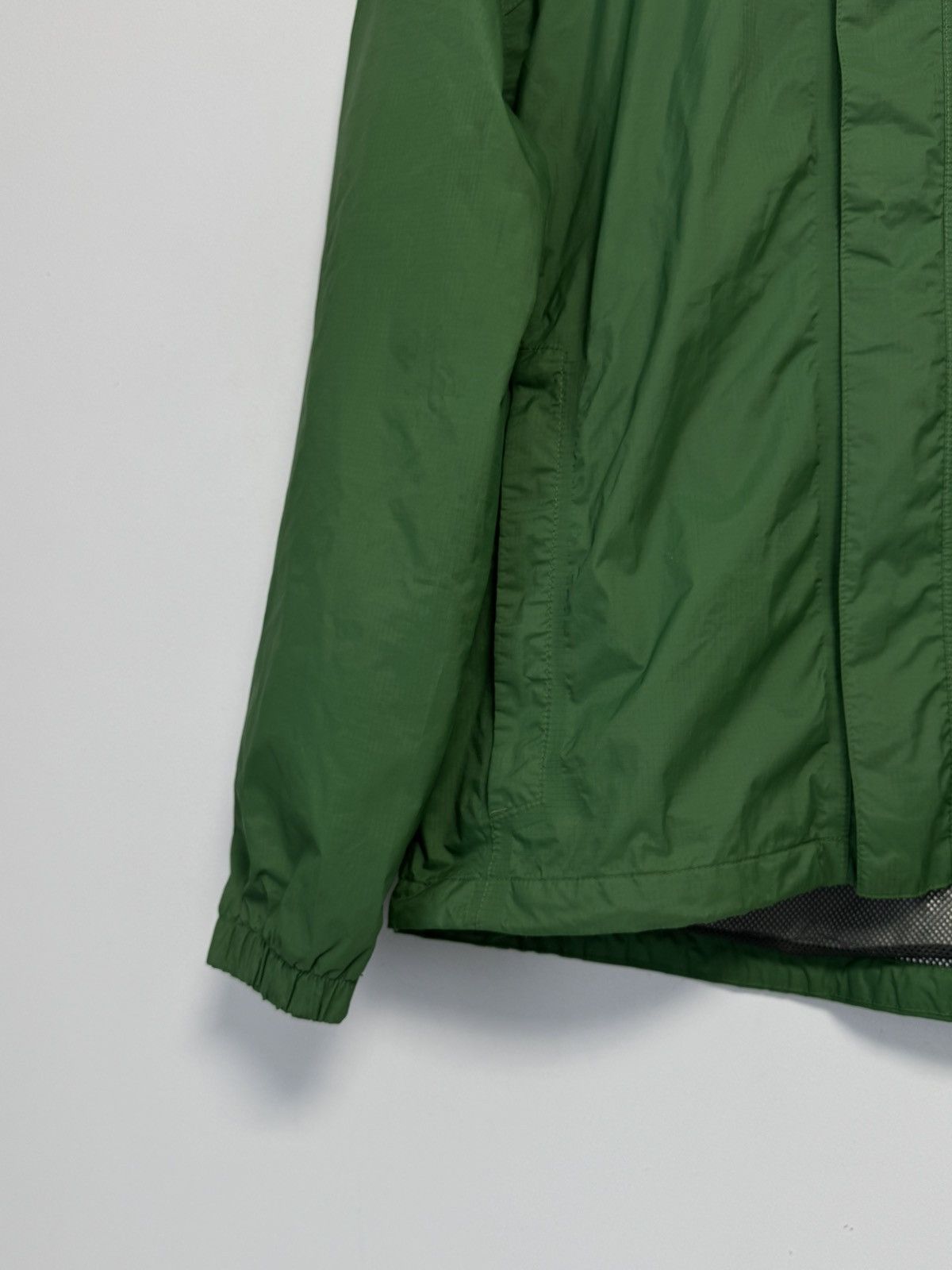 The North Face Vintage The North Face Raincoat Jacket Hyvent Outdoor Size US S / EU 44-46 / 1 - 5 Thumbnail